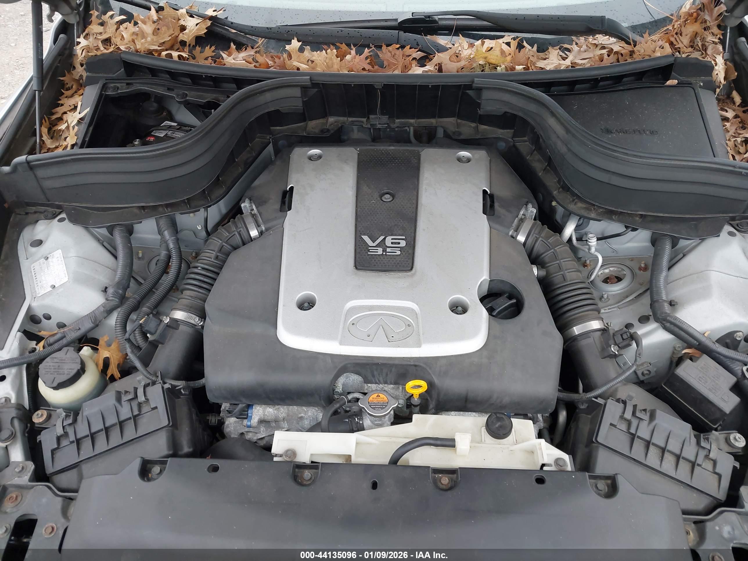 INFINITI EX35 image 10
