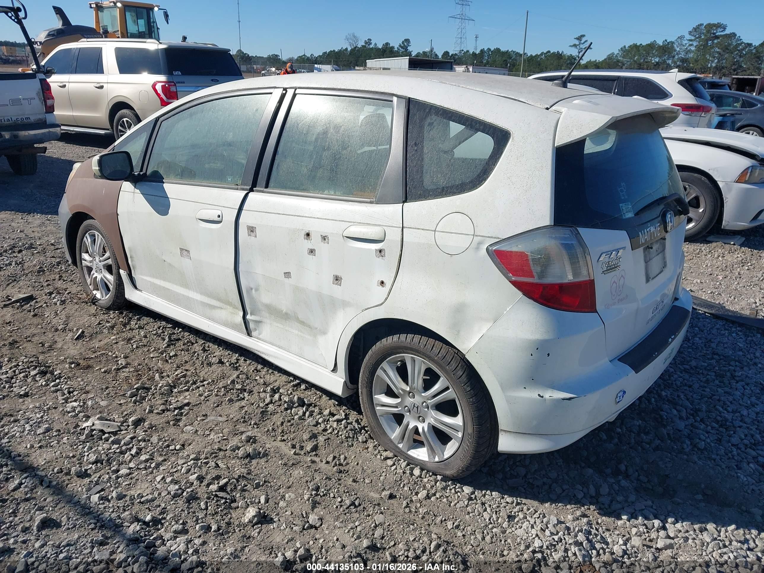 HONDA FIT image 3