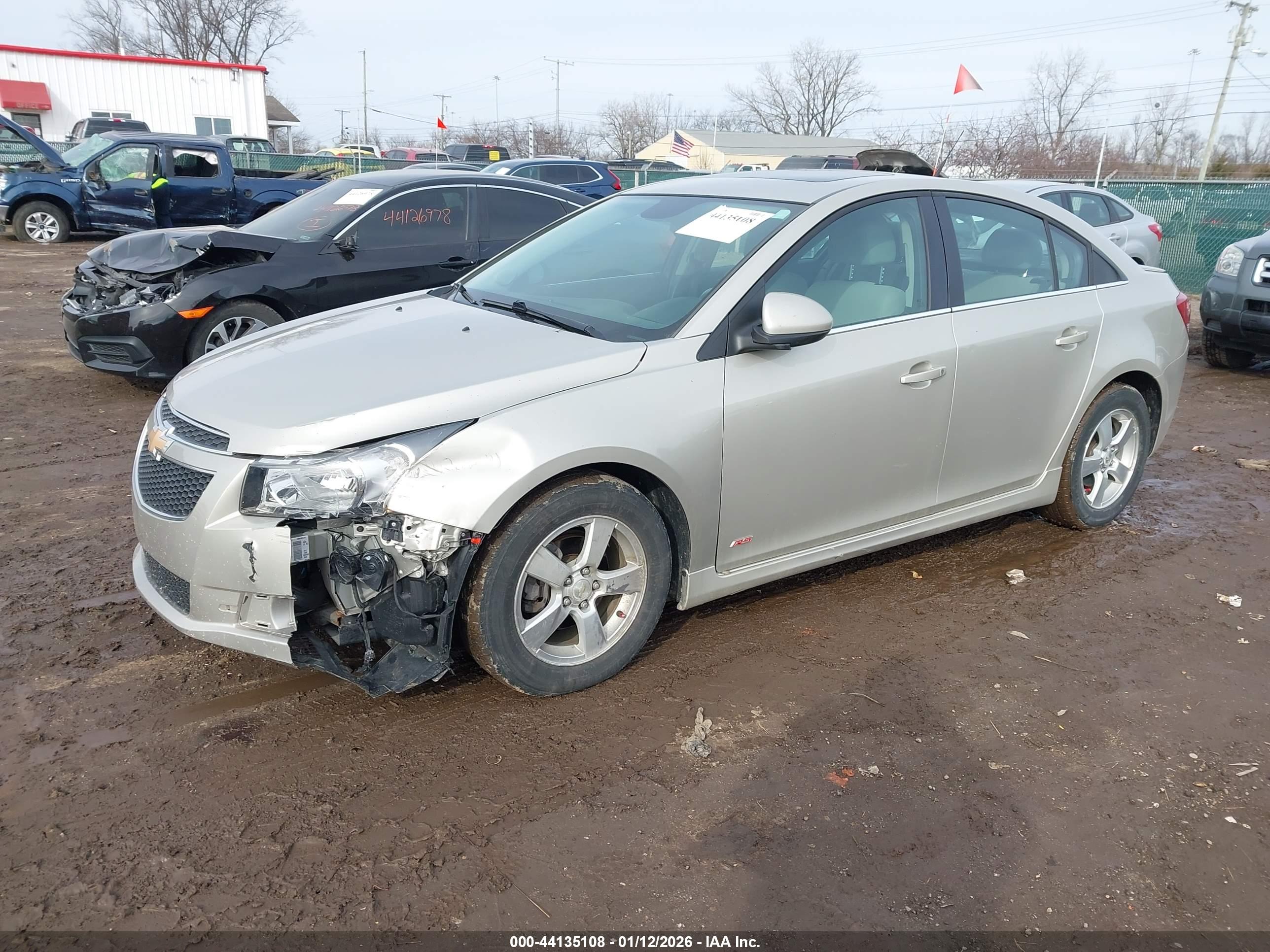 CHEVROLET CRUZE image 2