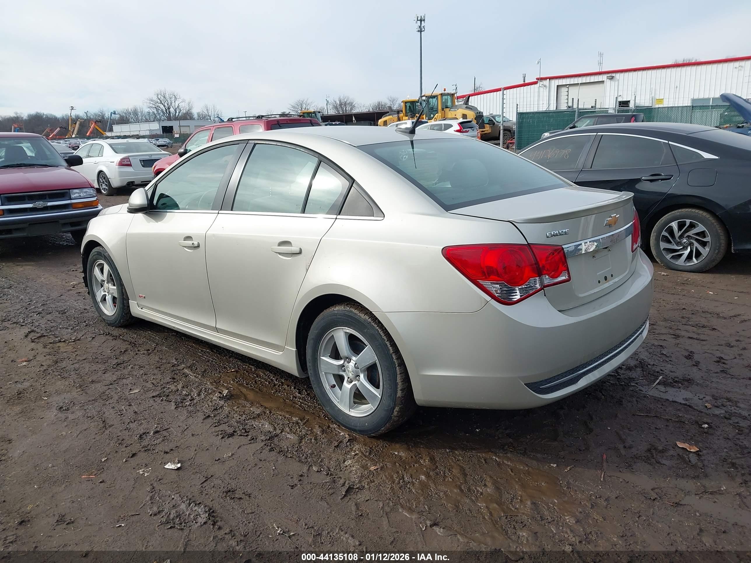 CHEVROLET CRUZE image 3