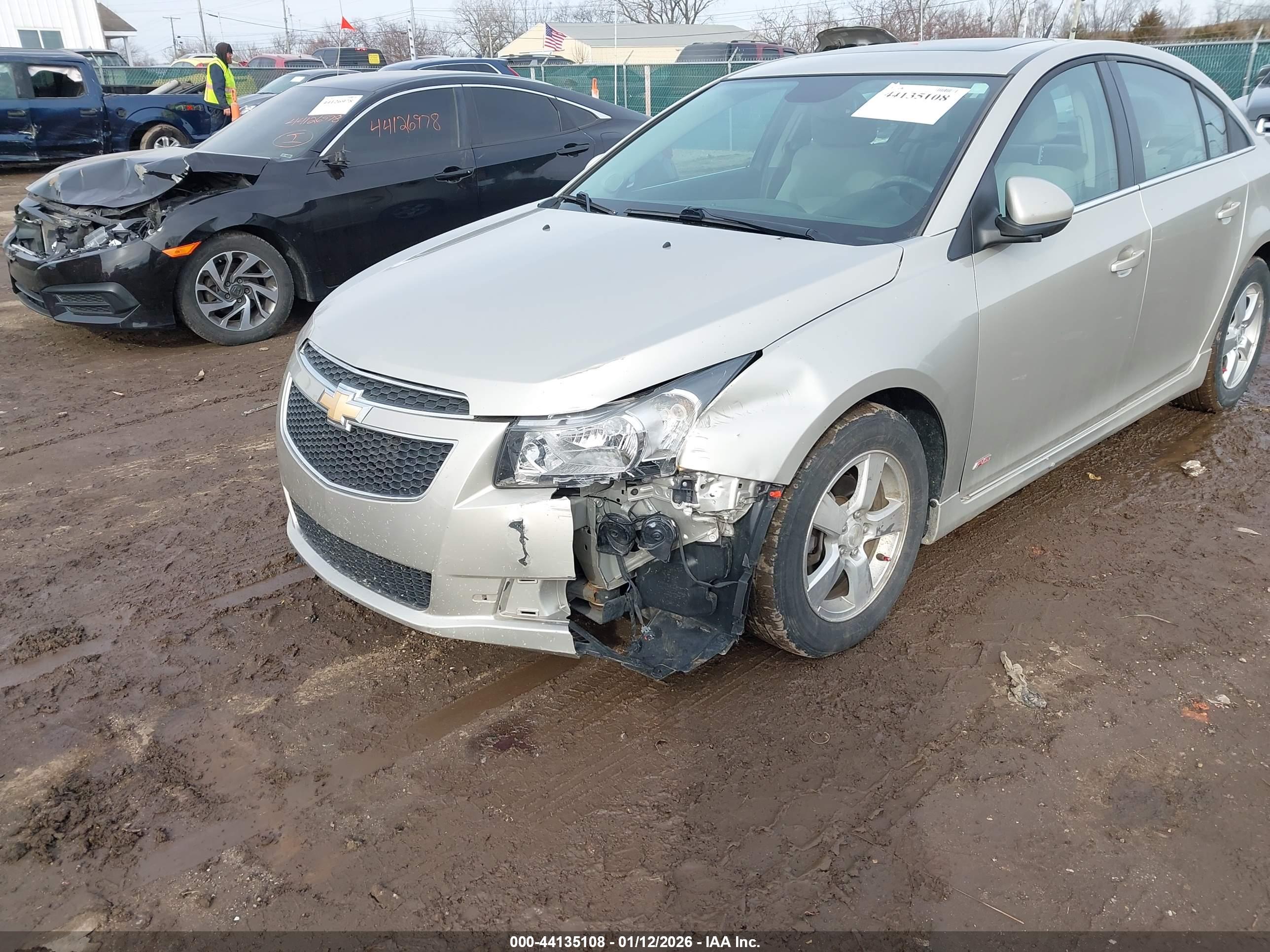 CHEVROLET CRUZE image 6