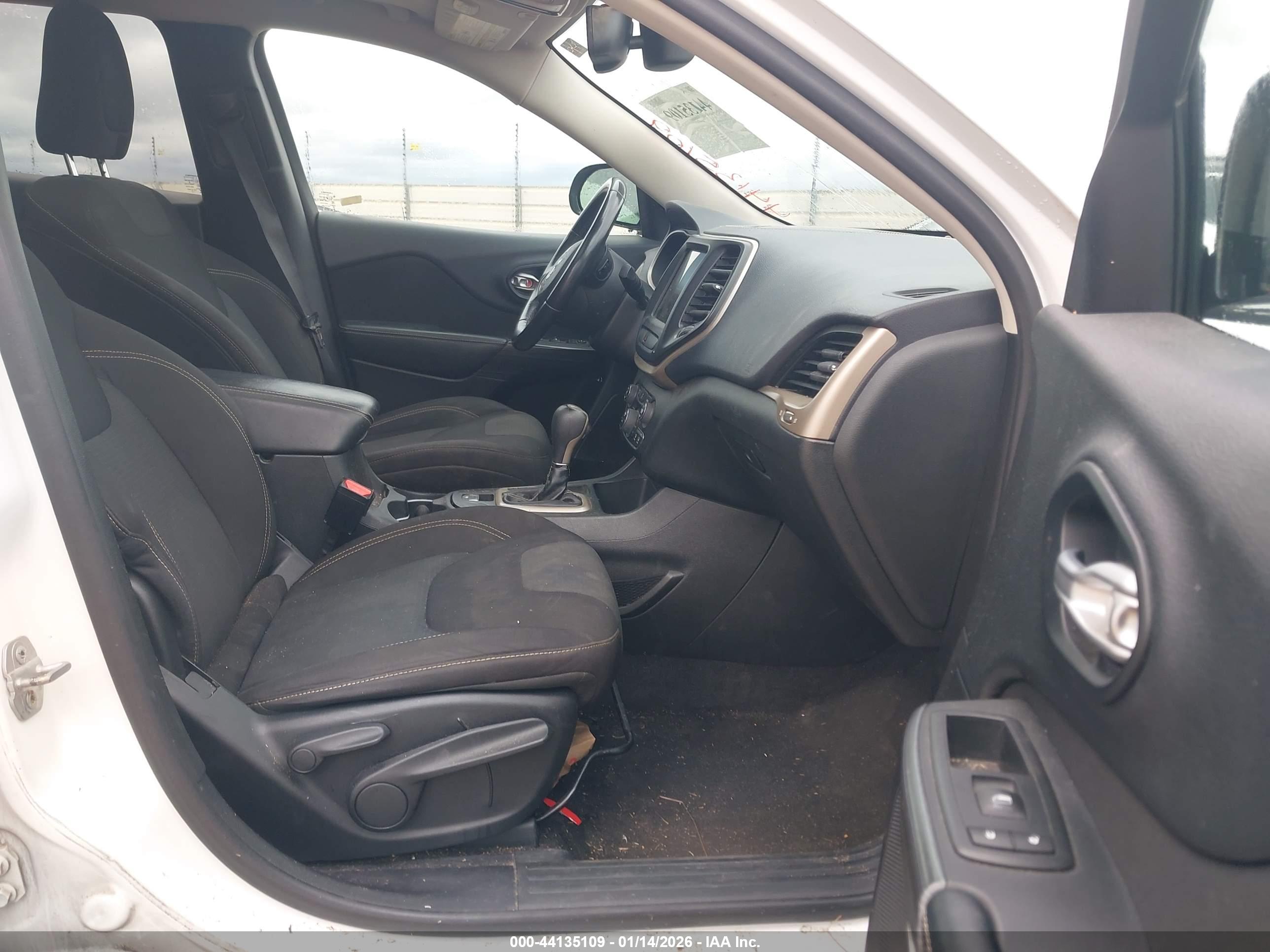 JEEP CHEROKEE image 5