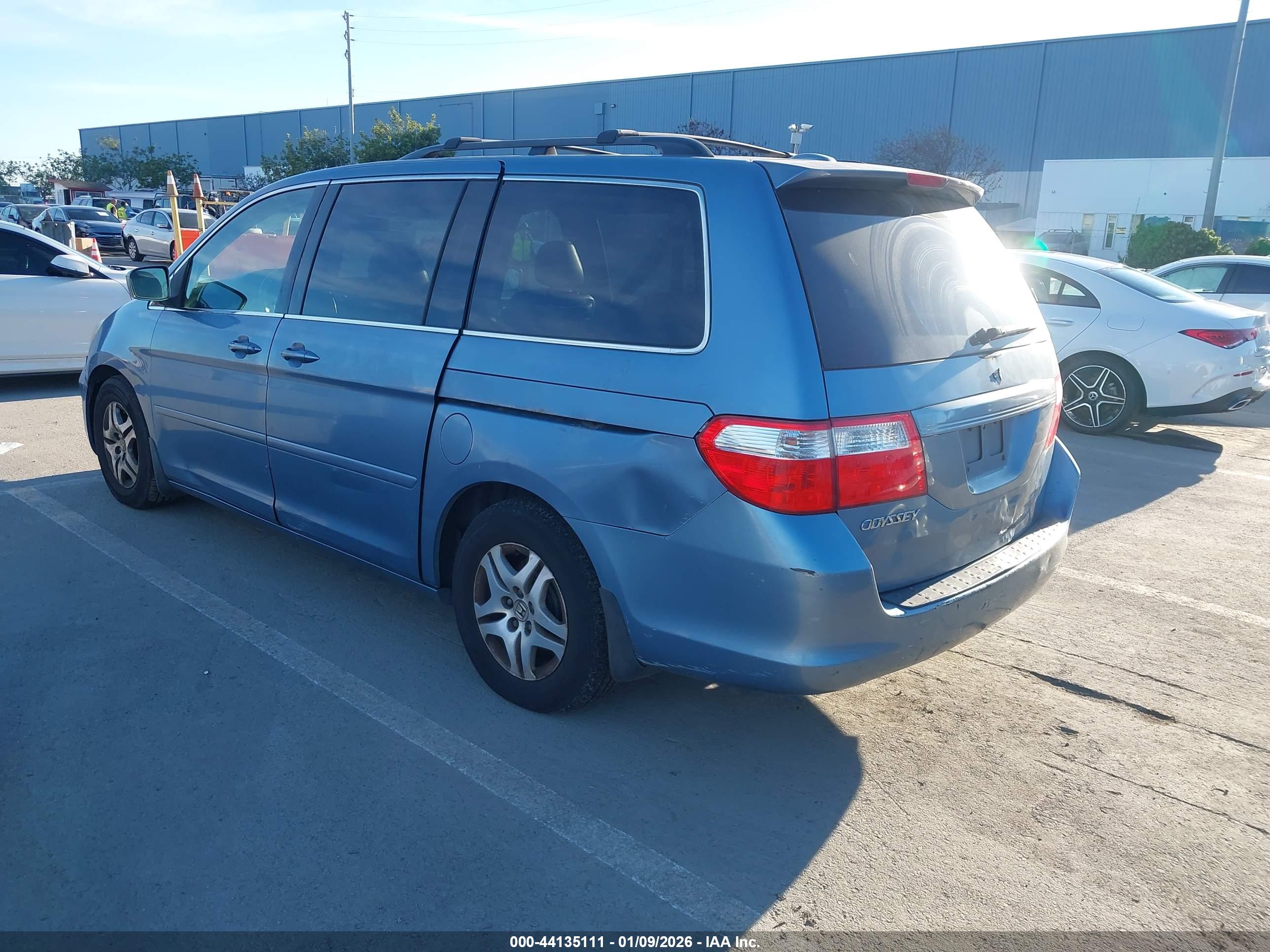 HONDA ODYSSEY image 3