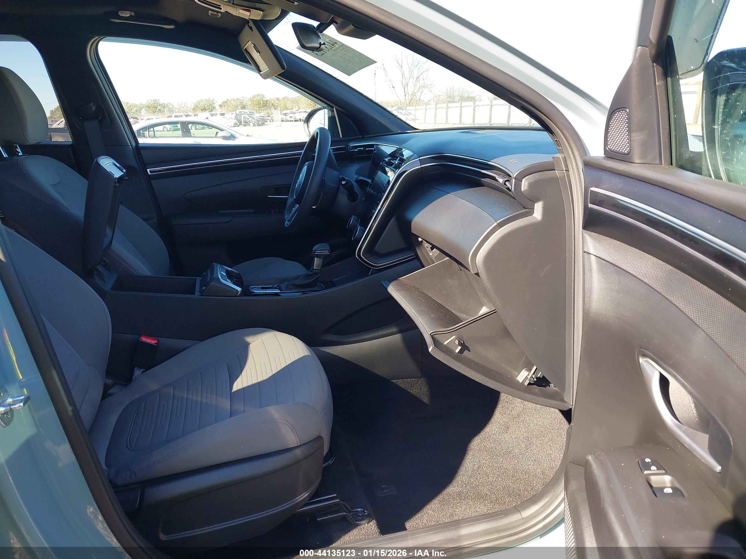 HYUNDAI SANTA image 5