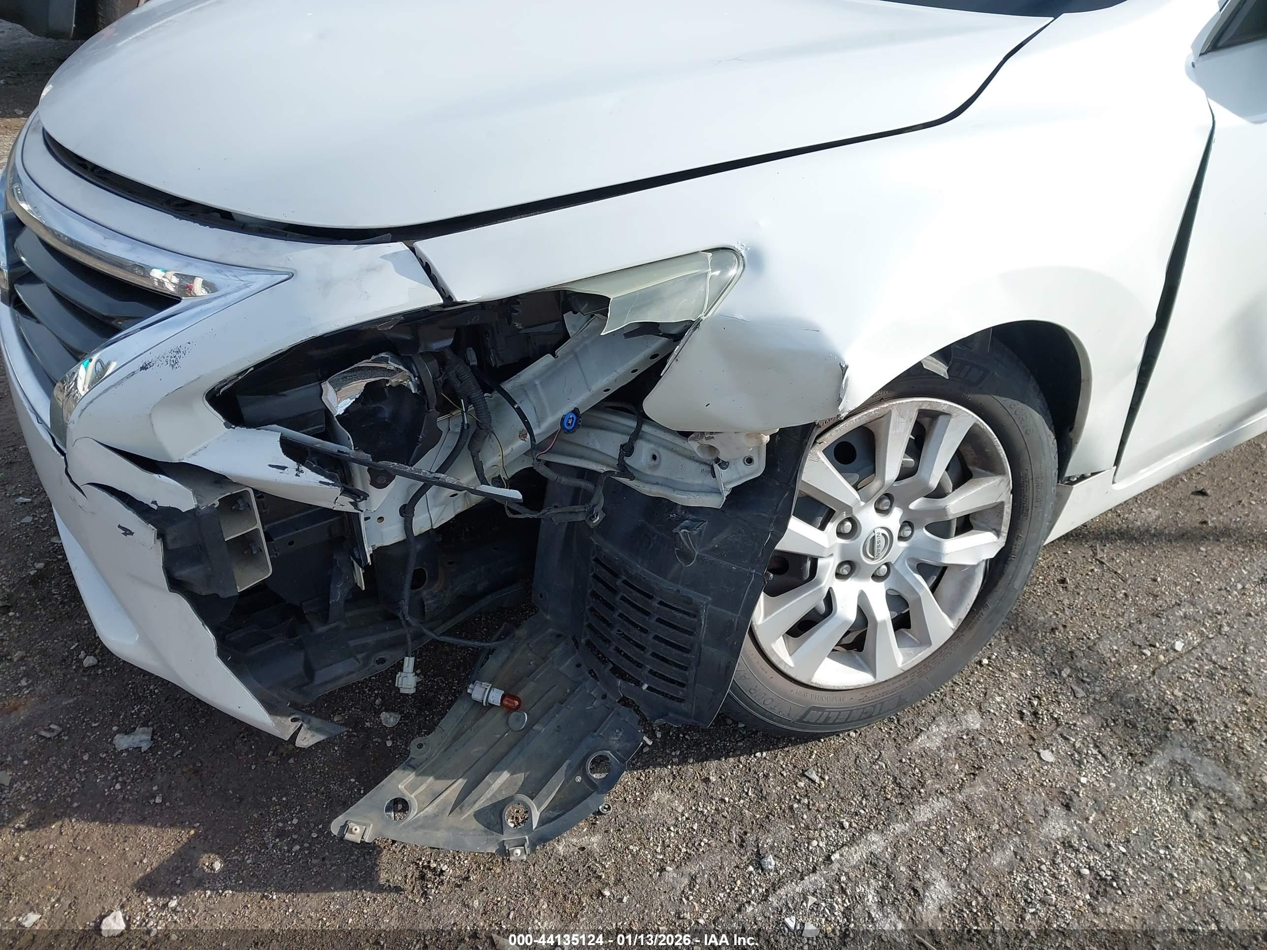 NISSAN ALTIMA image 6