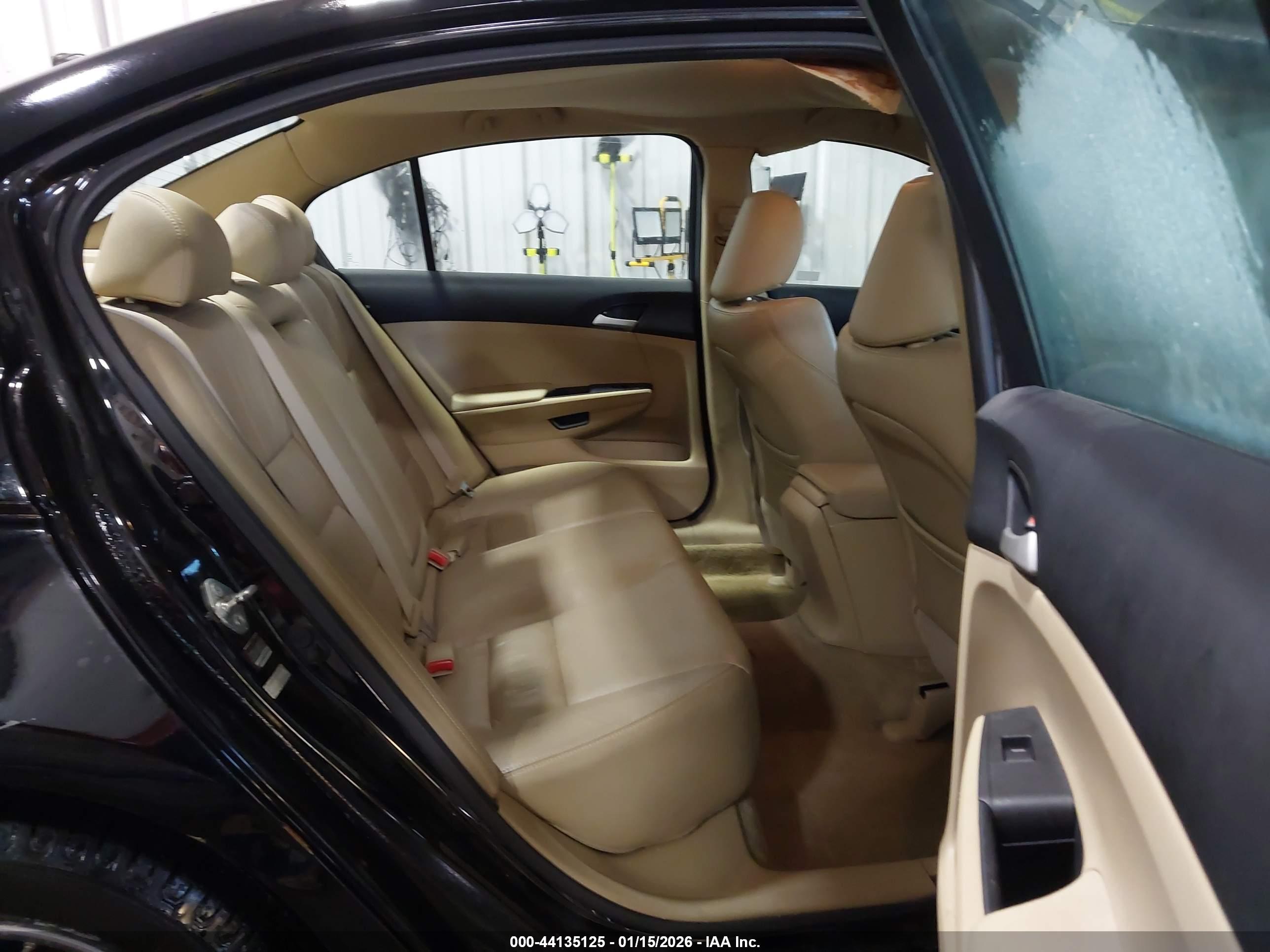 HONDA ACCORD image 8