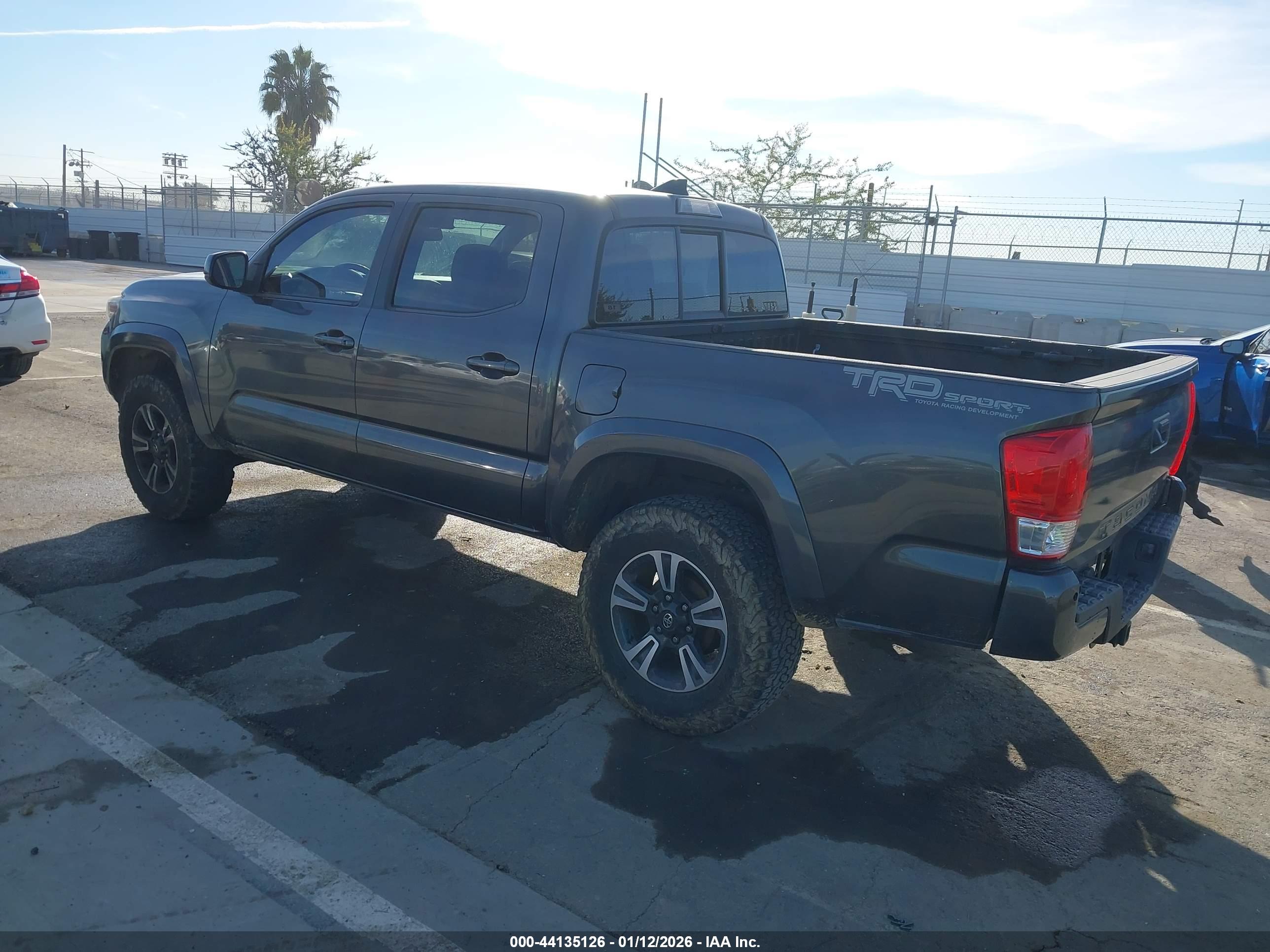TOYOTA TACOMA image 3