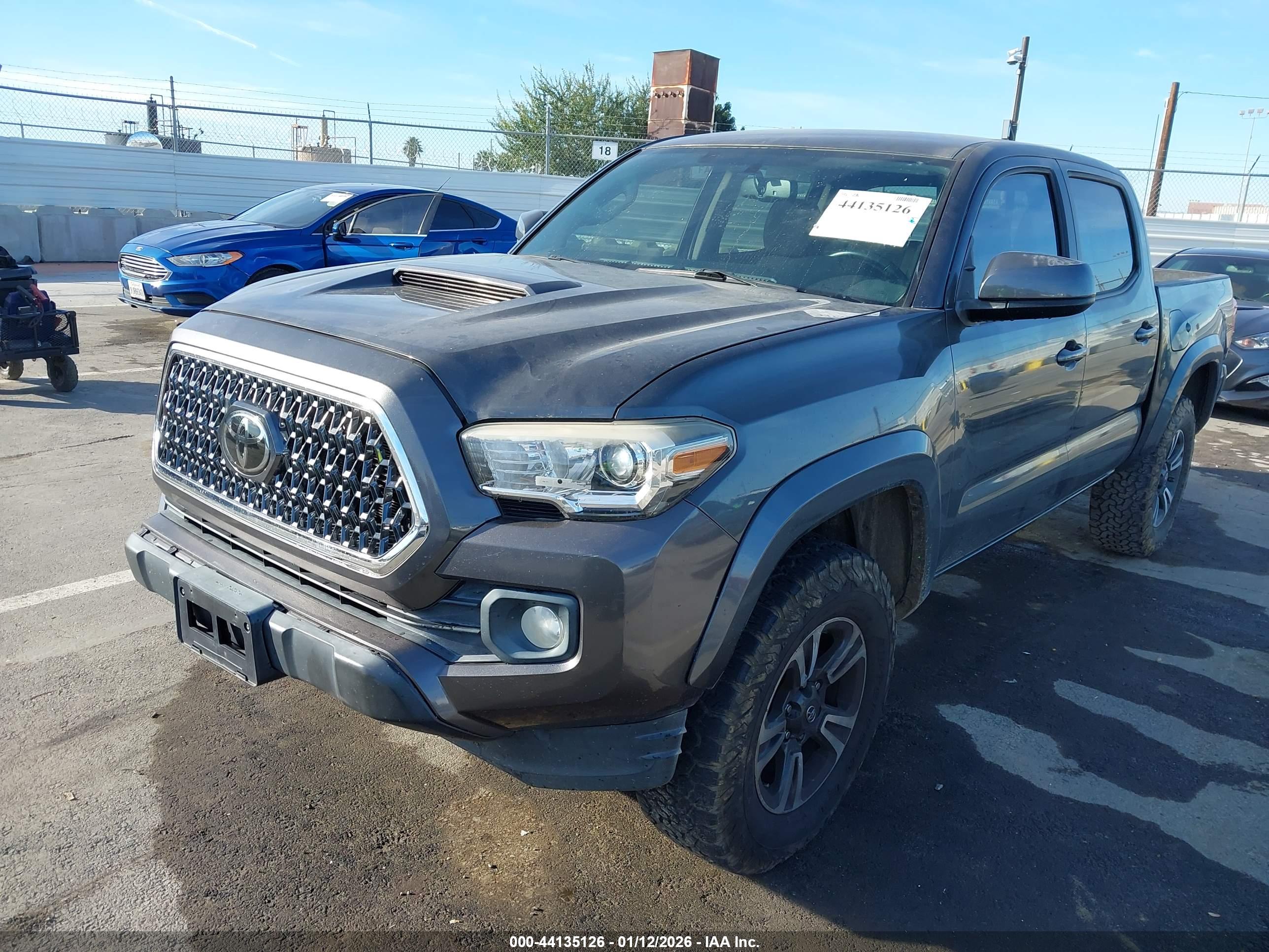 TOYOTA TACOMA image 6