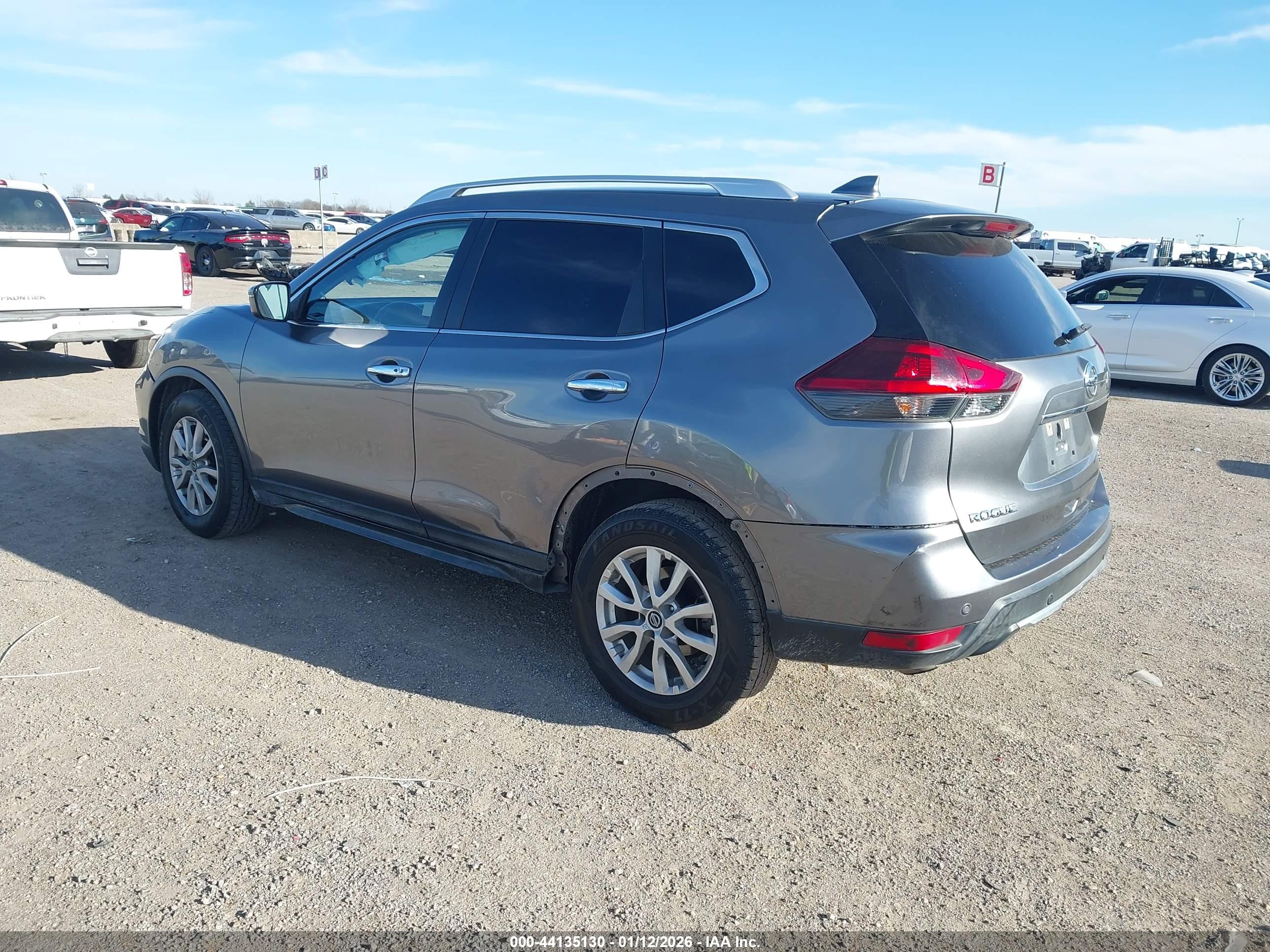 NISSAN ROGUE image 6
