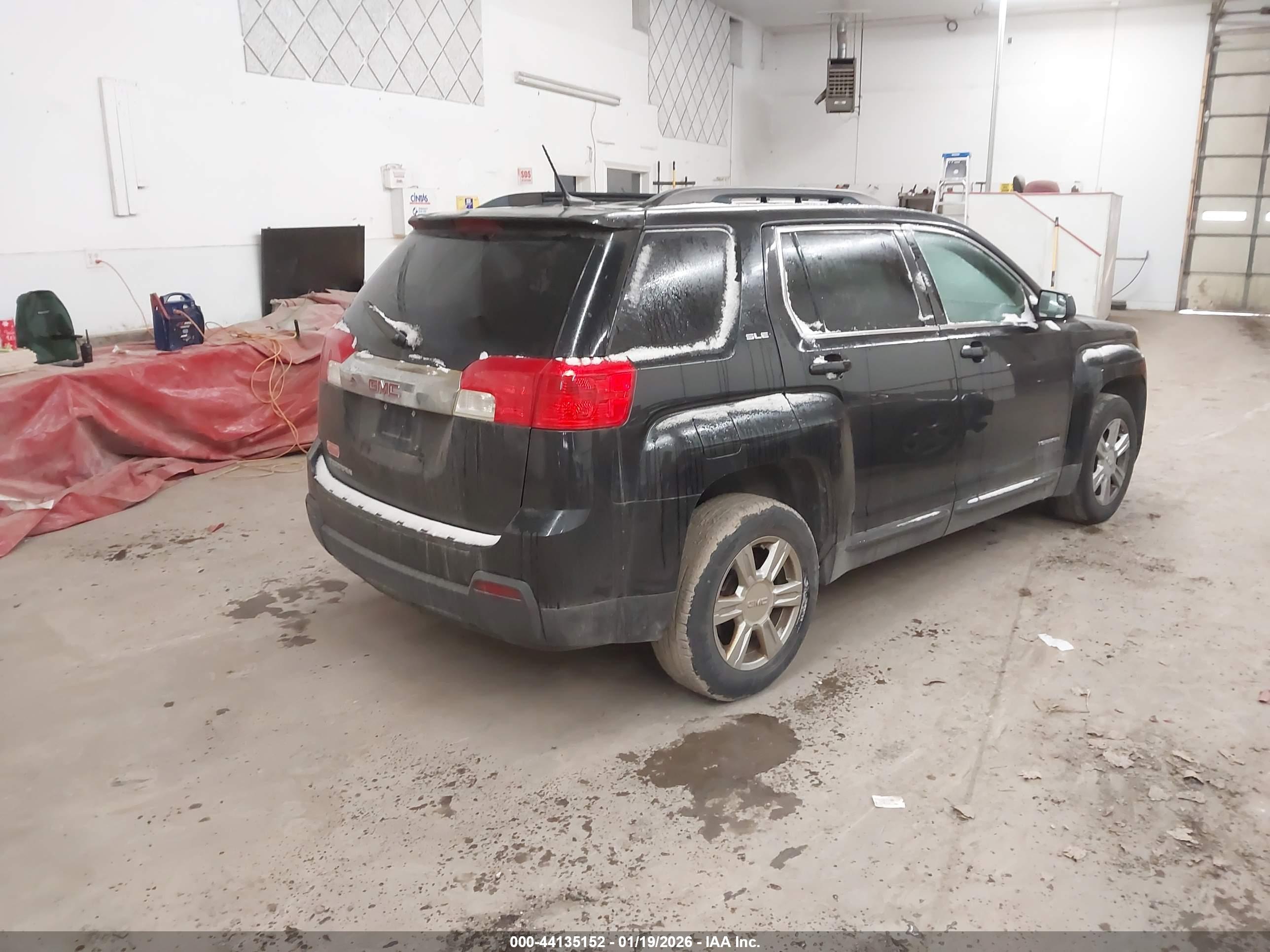 GMC TERRAIN image 4