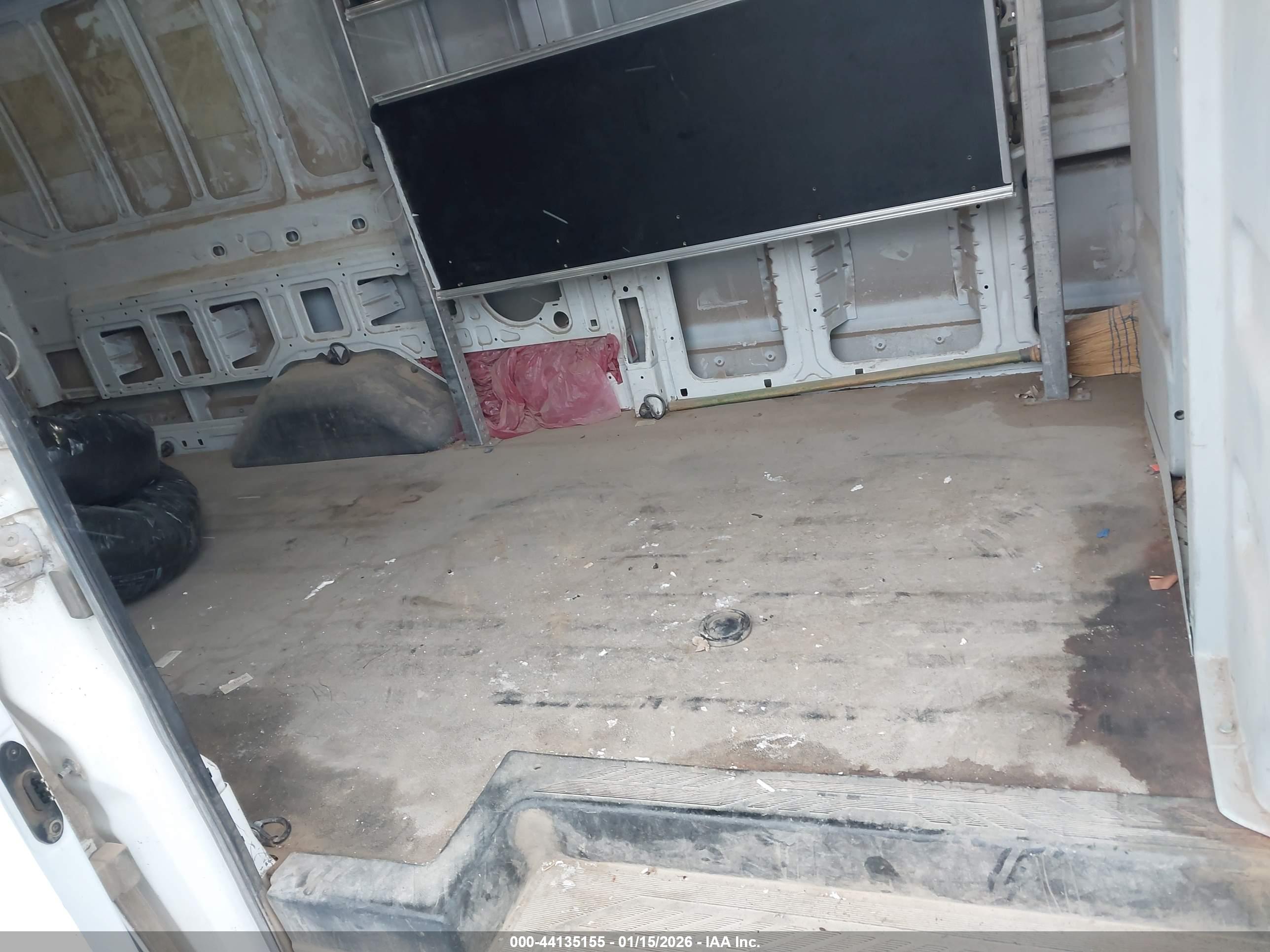 FORD TRANSIT-350 image 8
