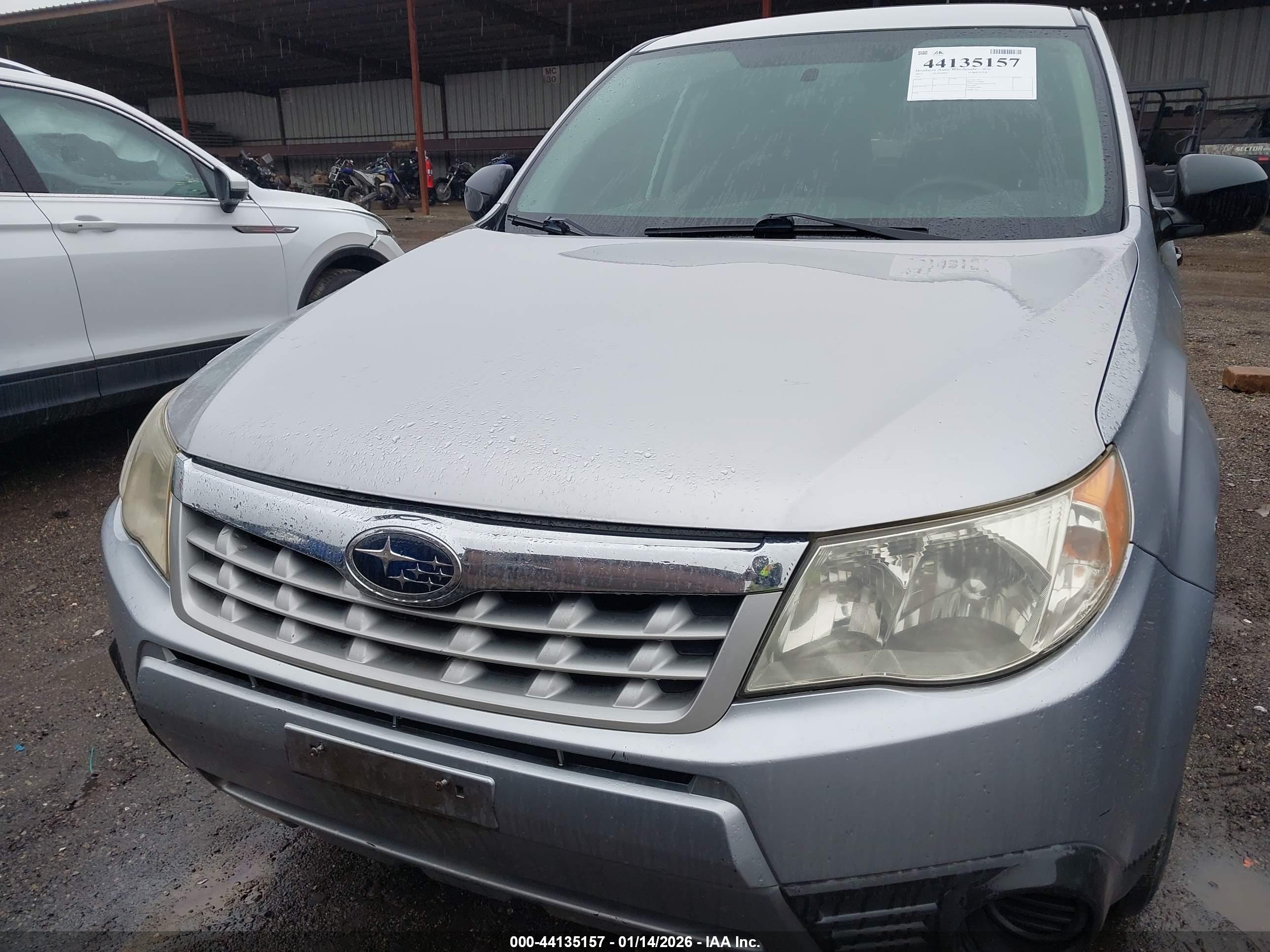 SUBARU FORESTER image 6