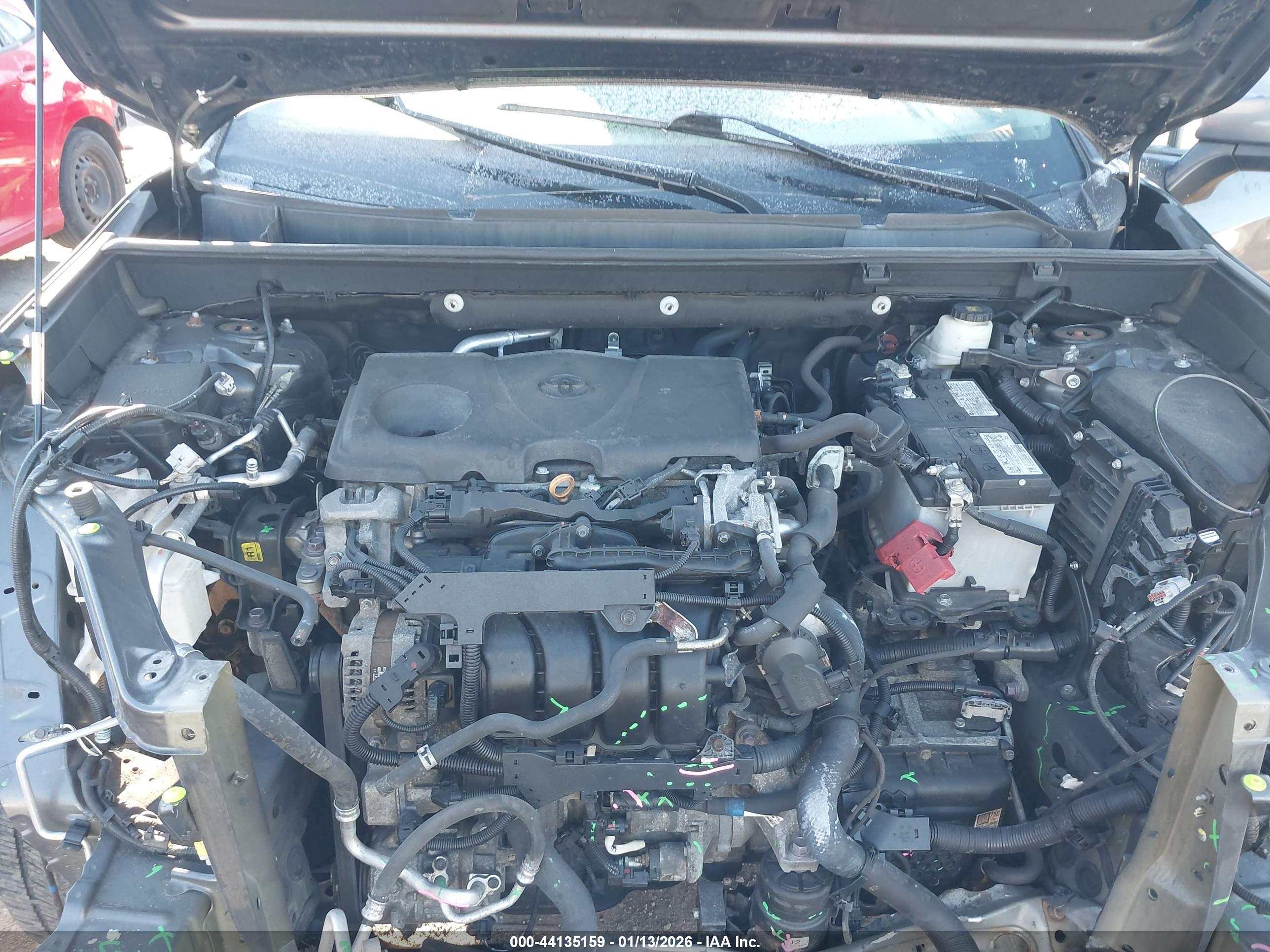 TOYOTA RAV4 image 10