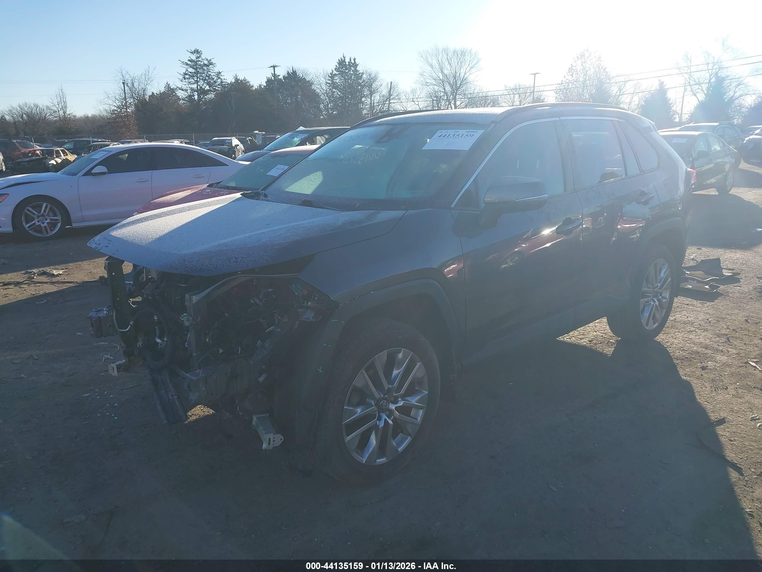 TOYOTA RAV4 image 2