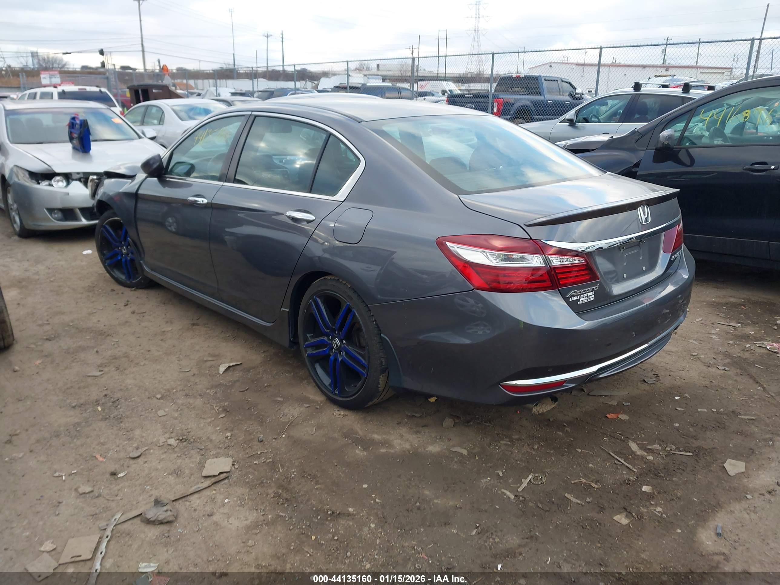 HONDA ACCORD image 3