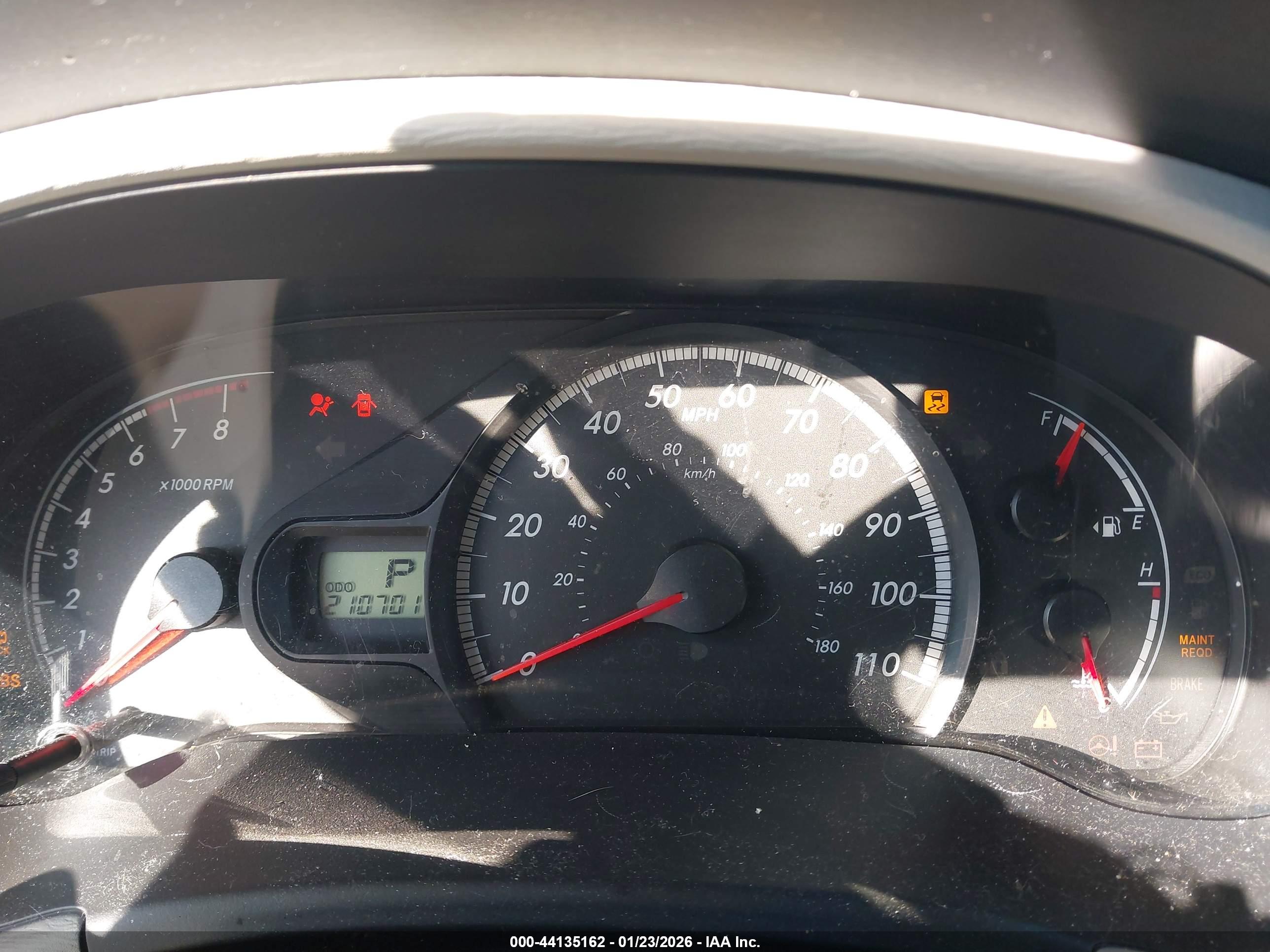 TOYOTA SIENNA image 7