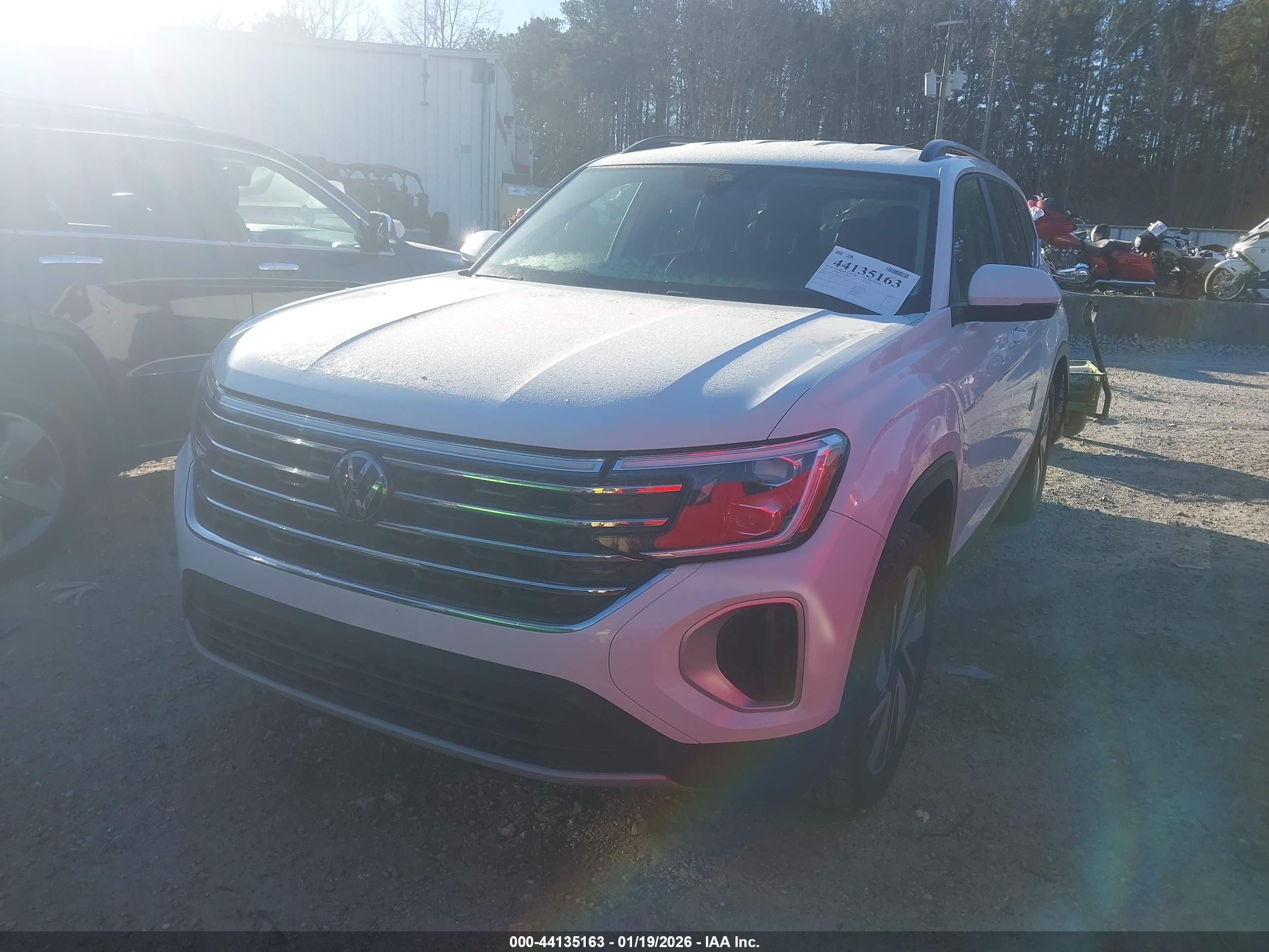 VOLKSWAGEN ATLAS image 2