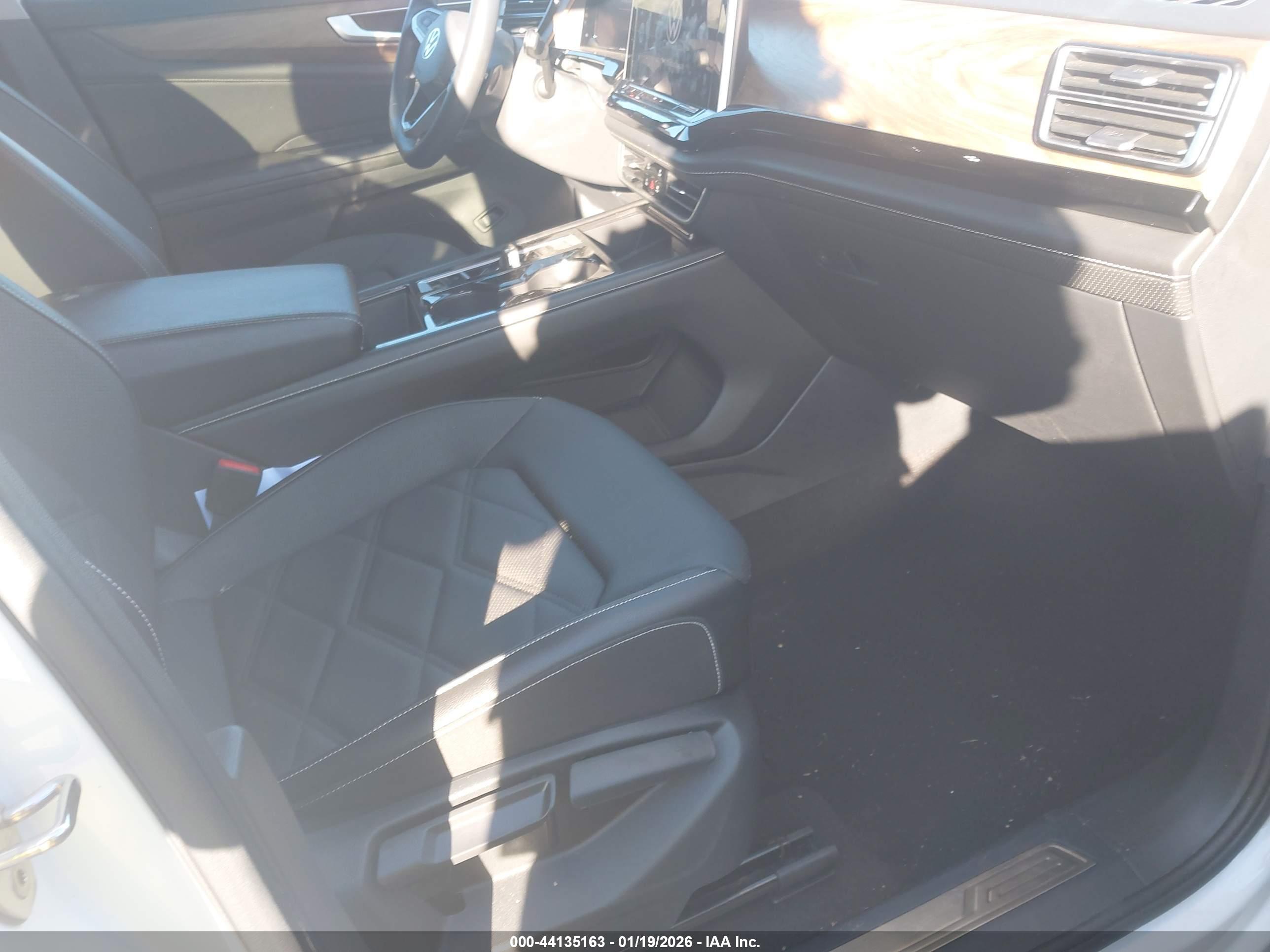 VOLKSWAGEN ATLAS image 5