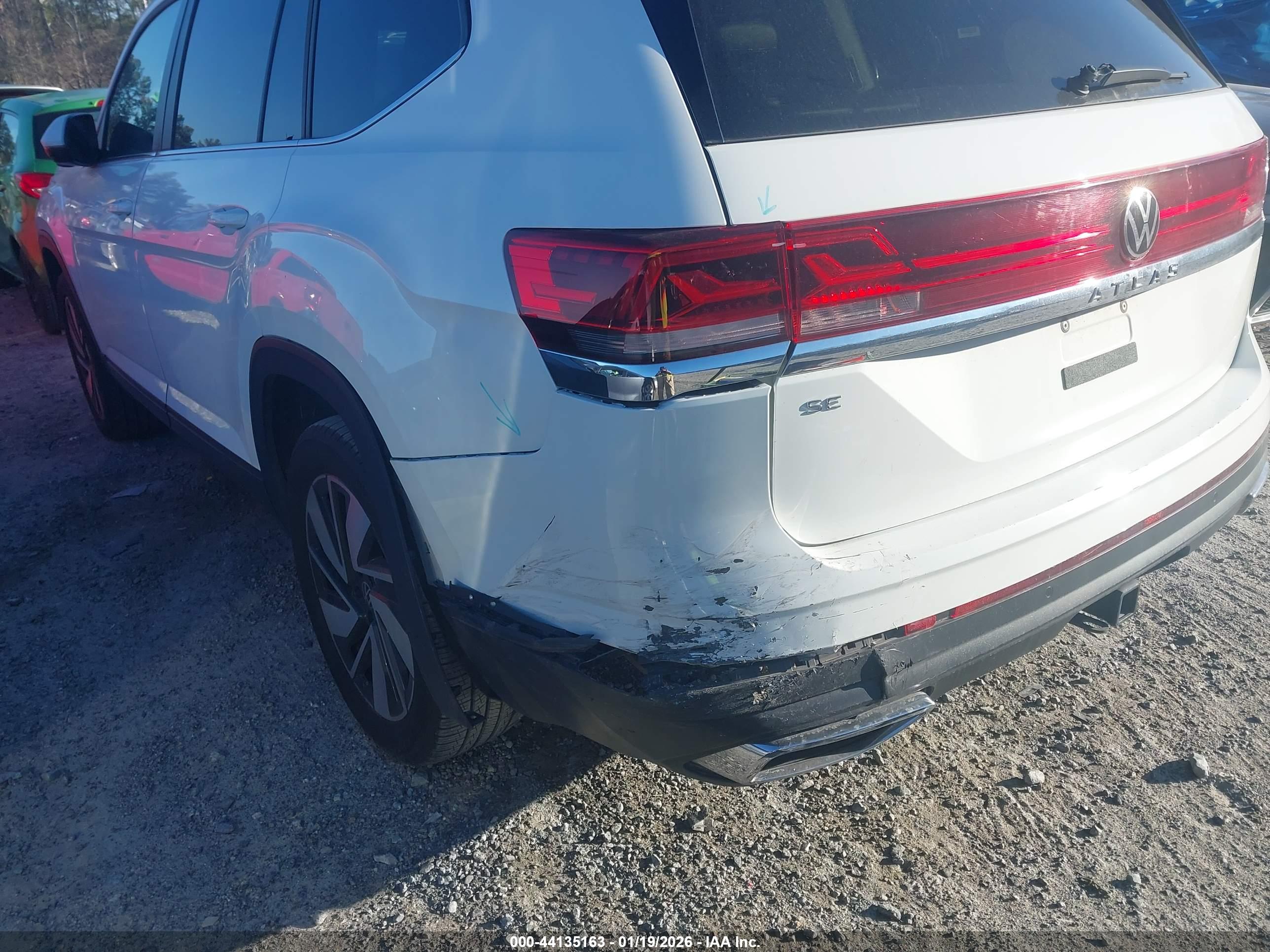 VOLKSWAGEN ATLAS image 6