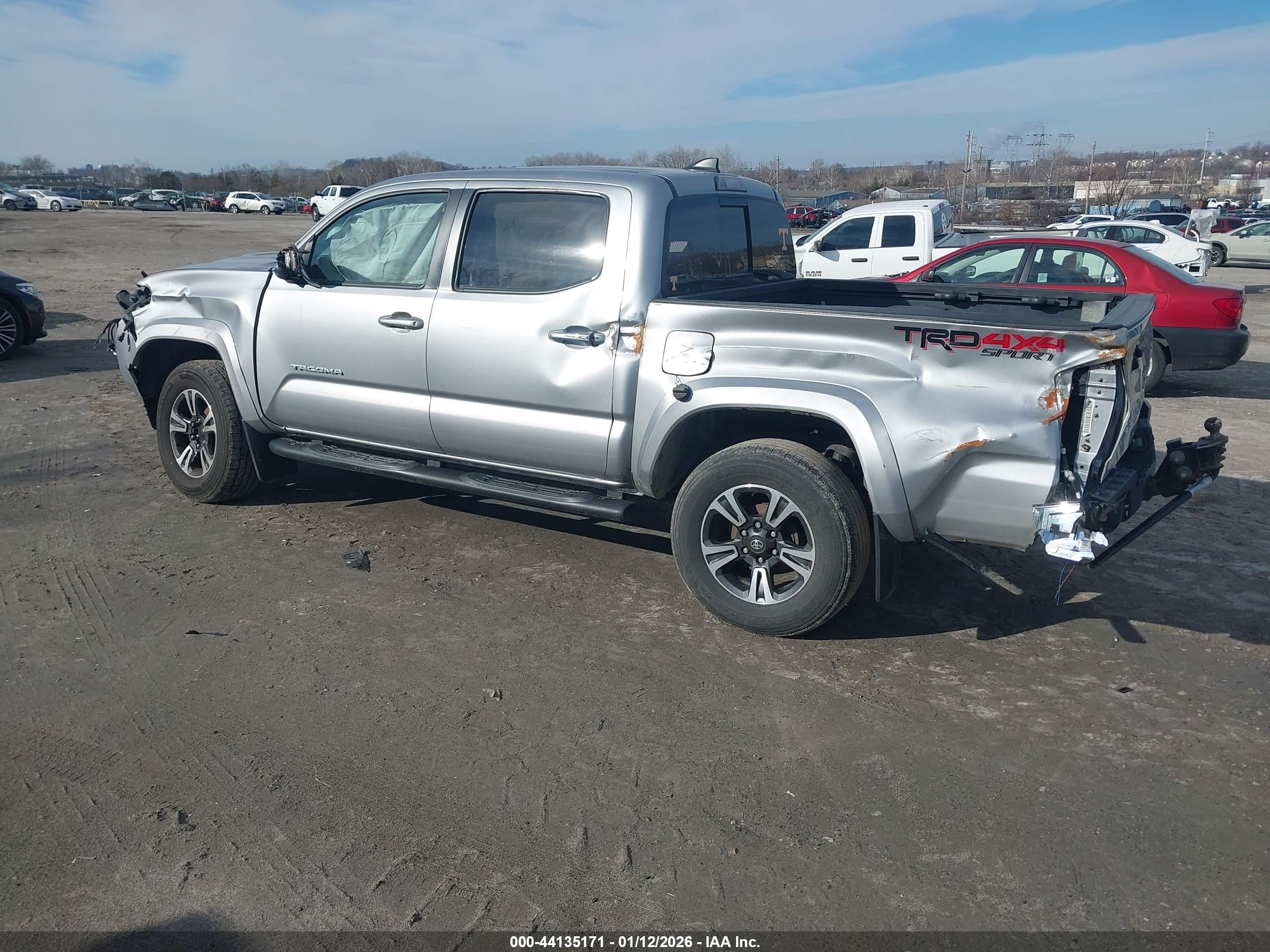 TOYOTA TACOMA image 3