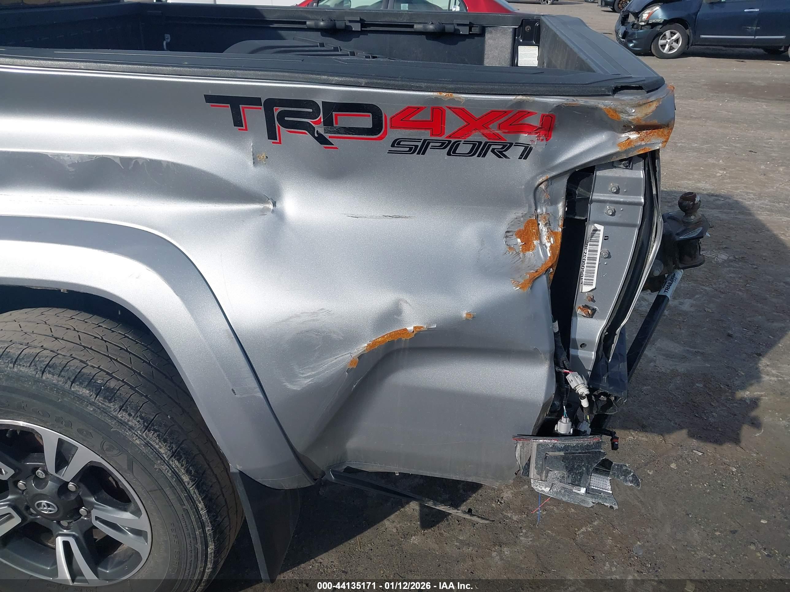 TOYOTA TACOMA image 6