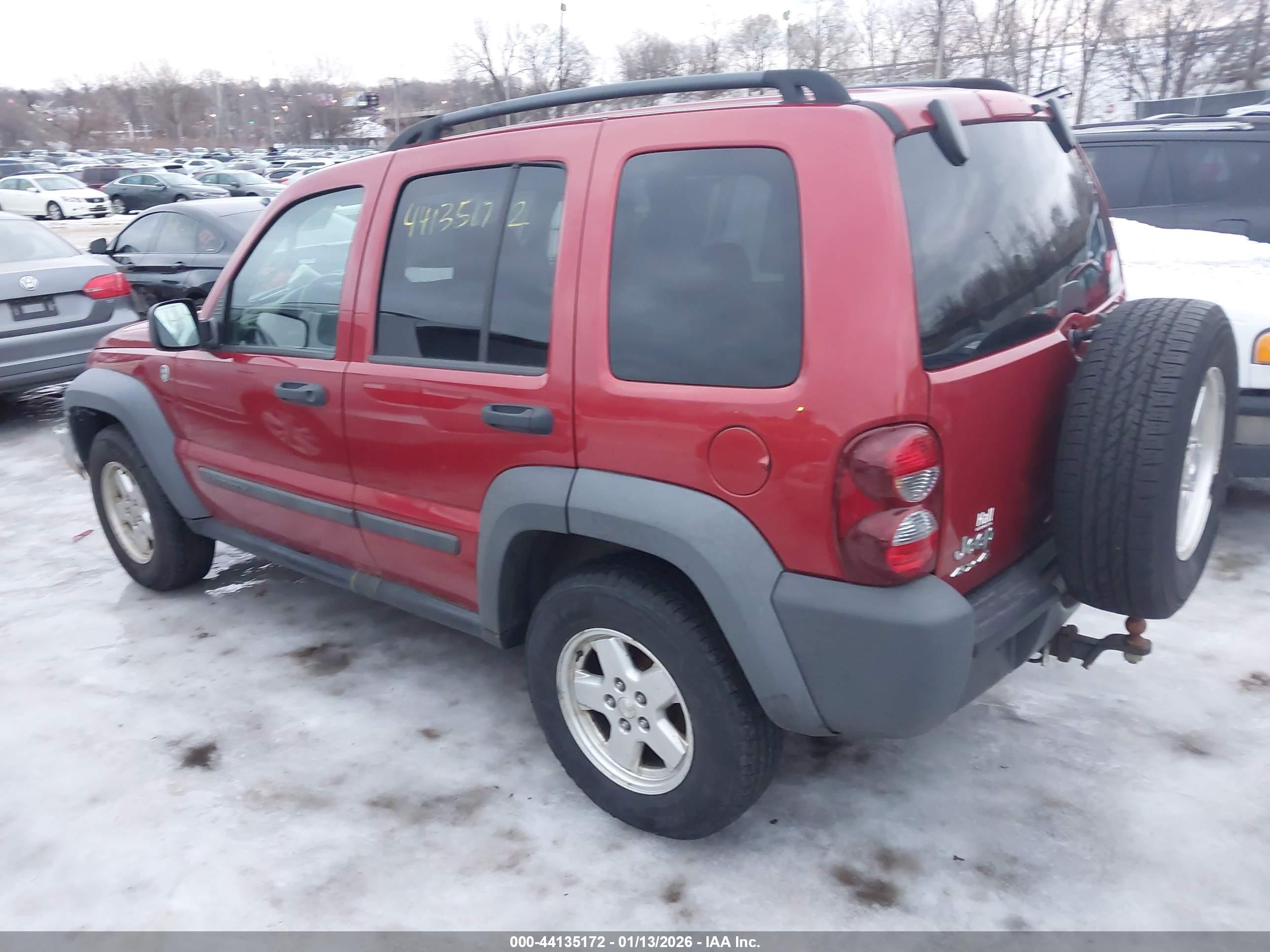 JEEP LIBERTY image 3