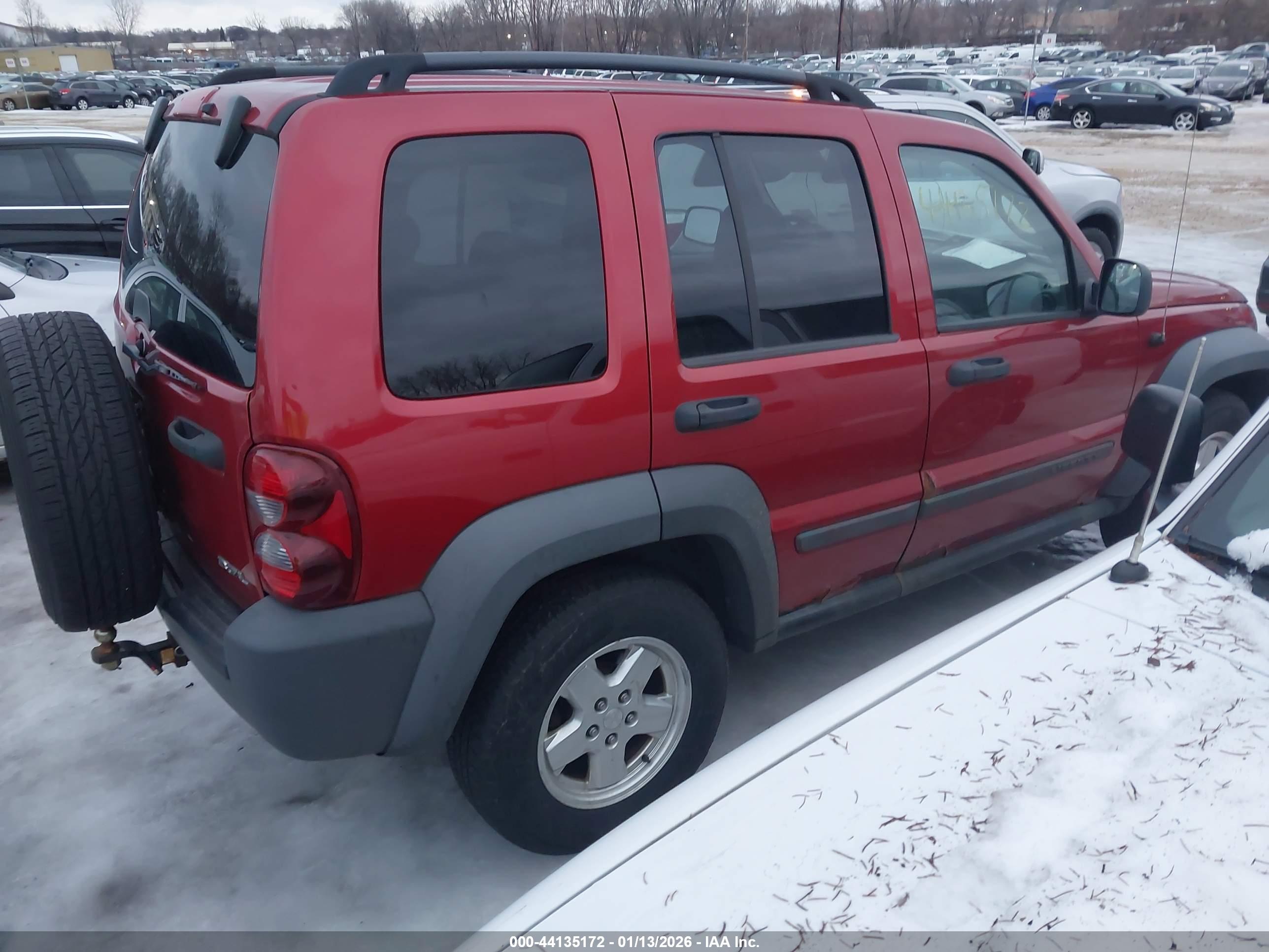 JEEP LIBERTY image 4