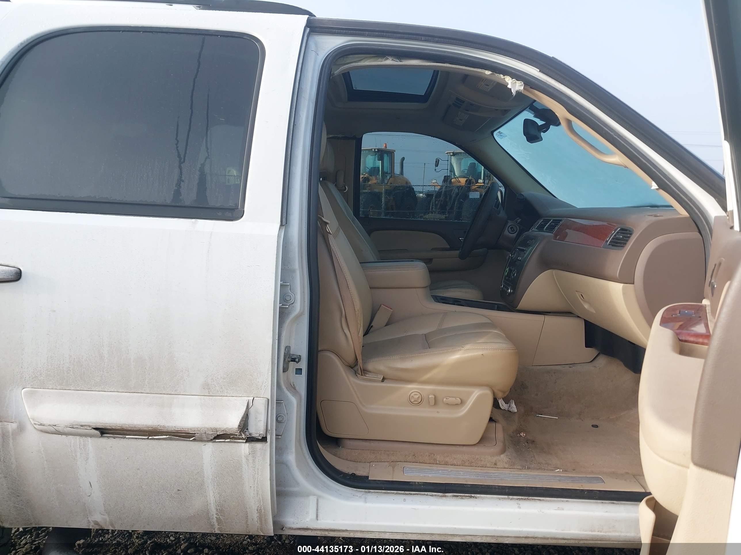 GMC YUKON image 5