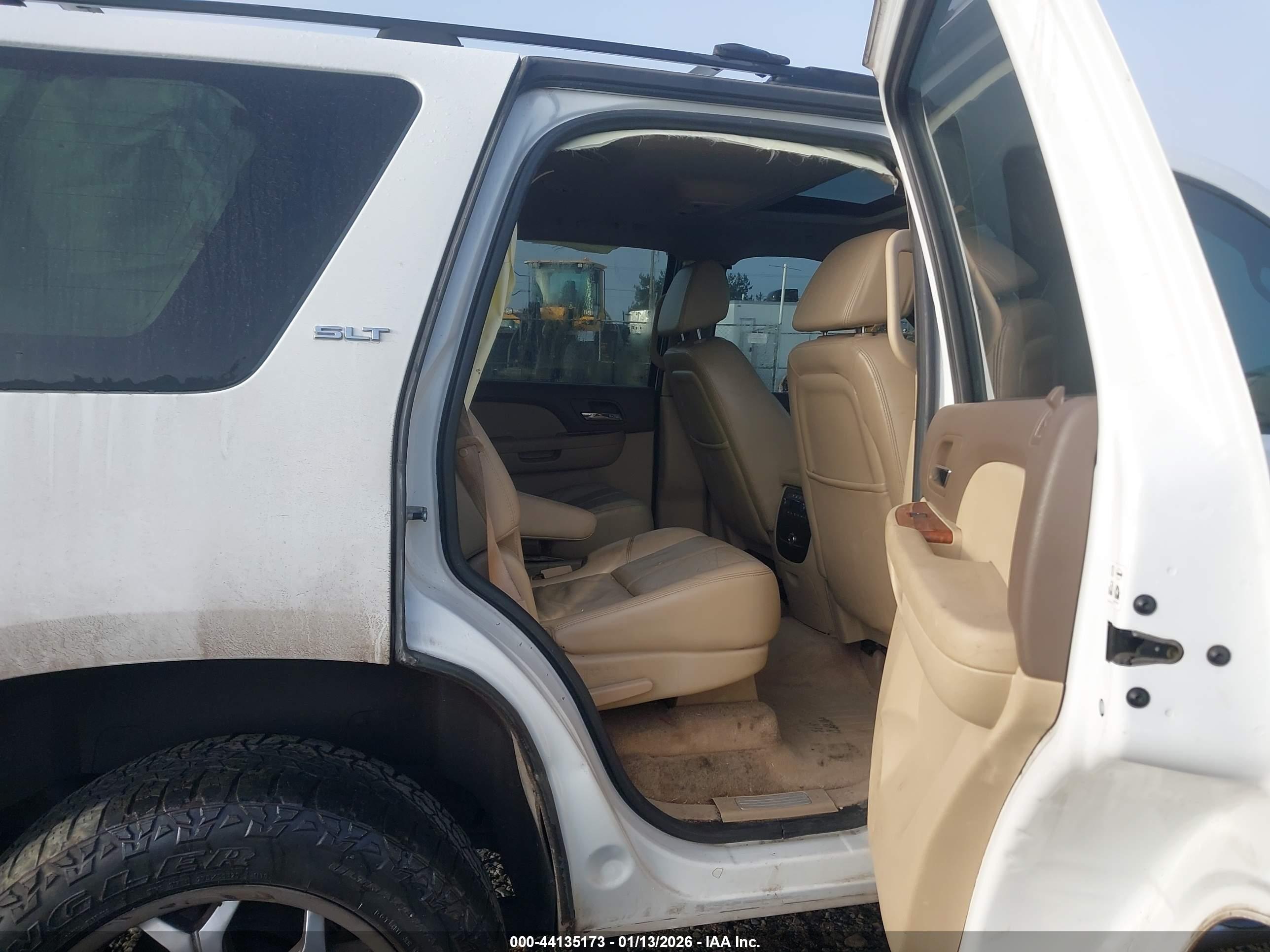 GMC YUKON image 8