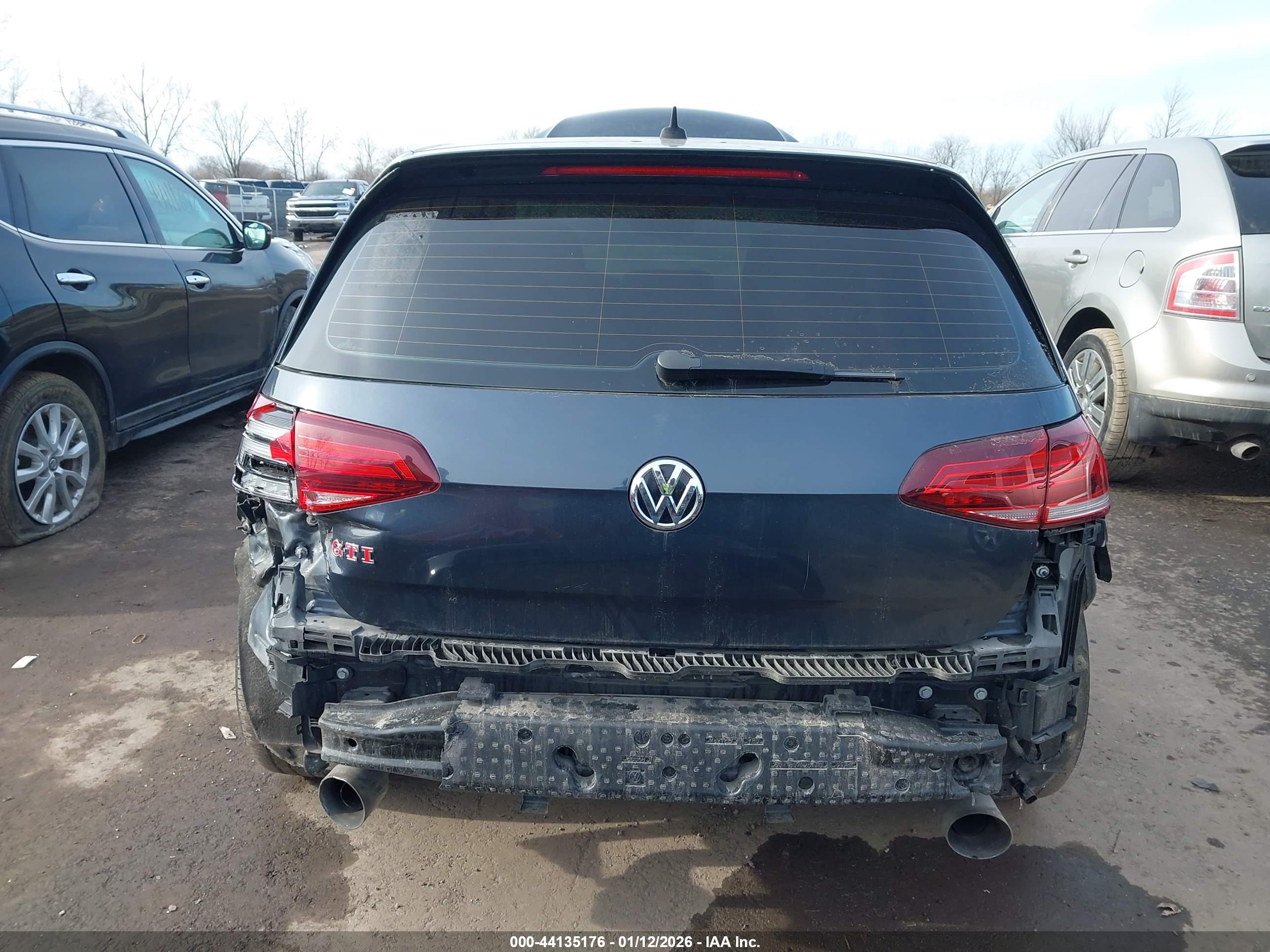 VOLKSWAGEN GOLF image 6