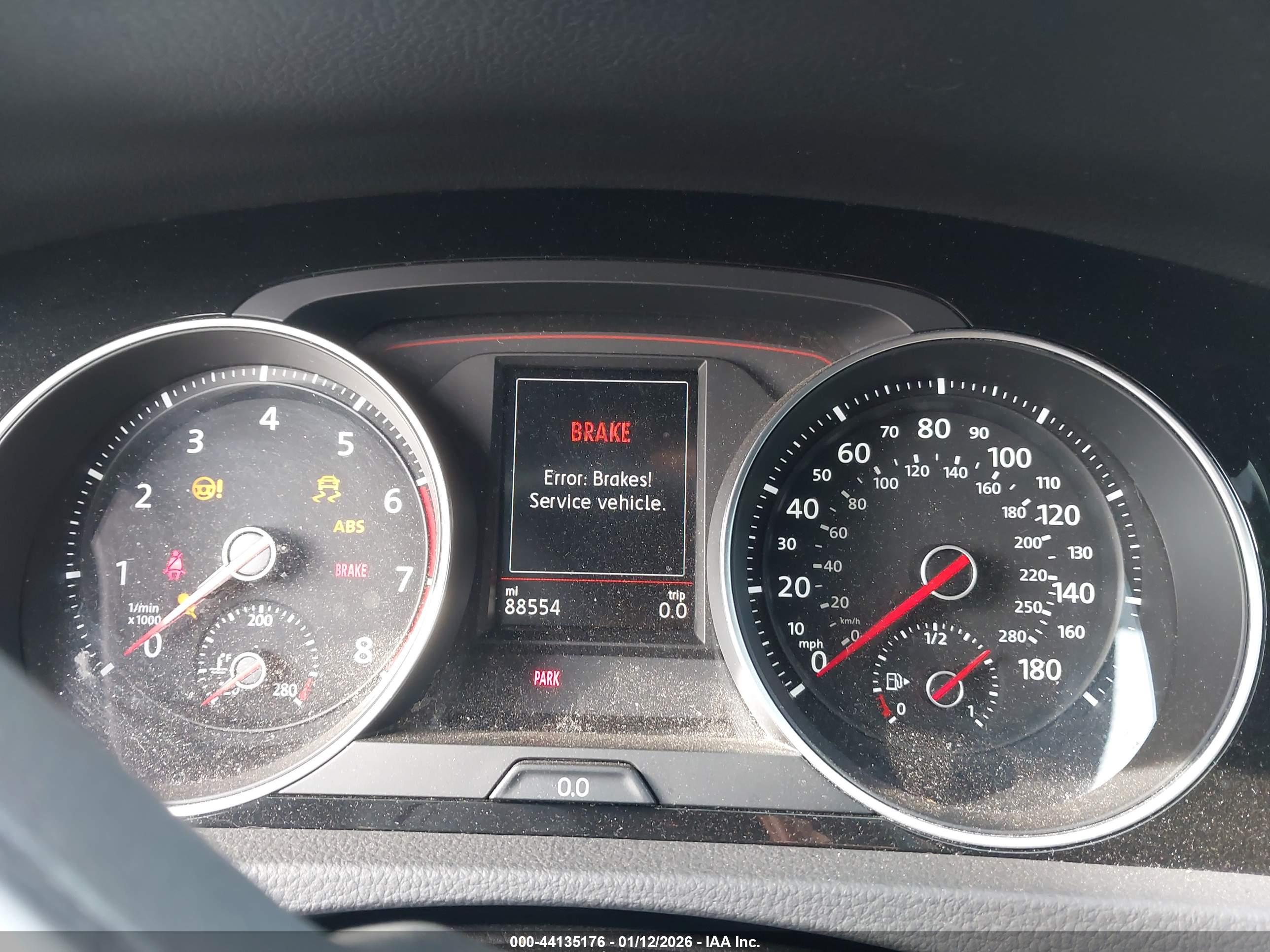 VOLKSWAGEN GOLF image 7