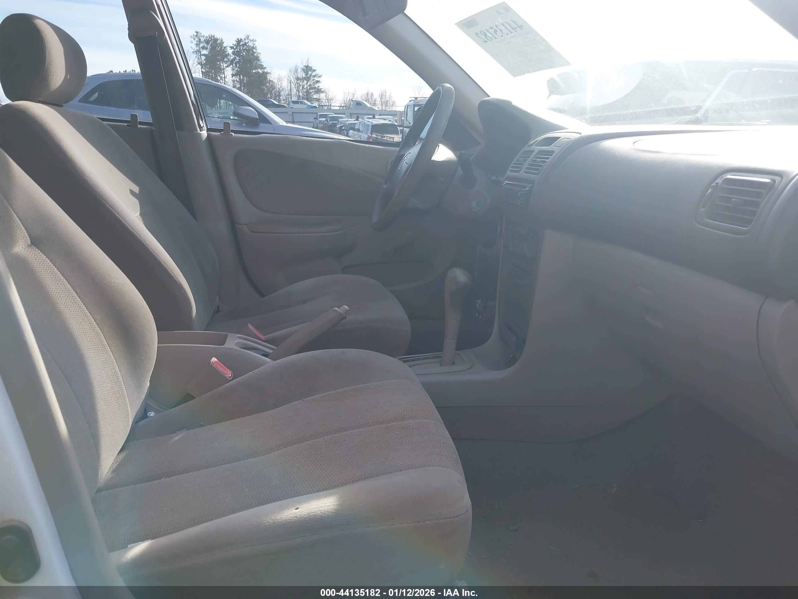 TOYOTA COROLLA image 5