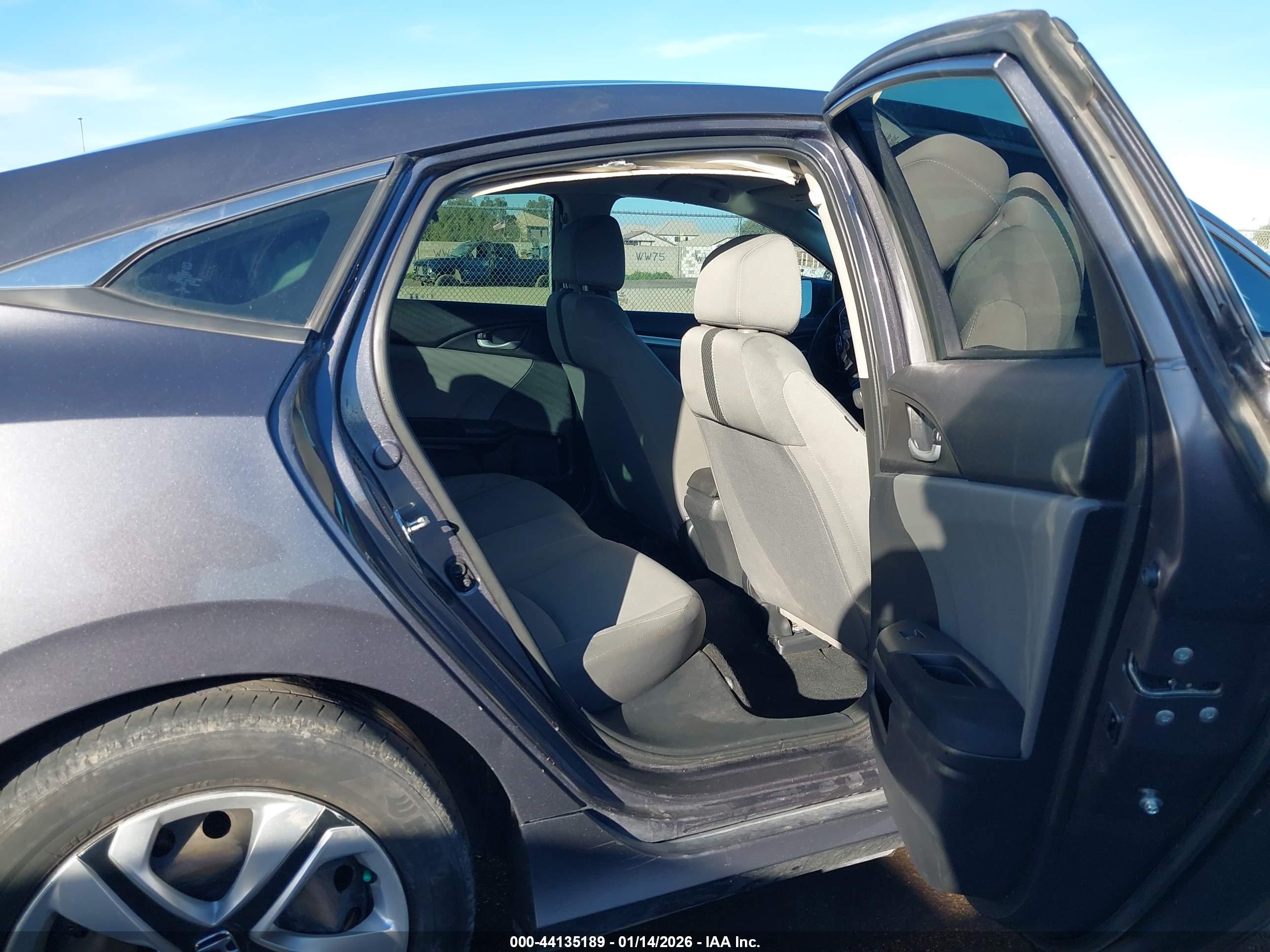 HONDA CIVIC image 8