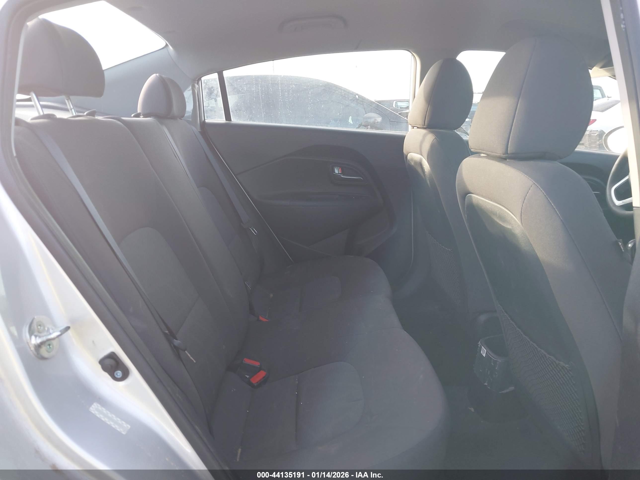 KIA RIO image 8