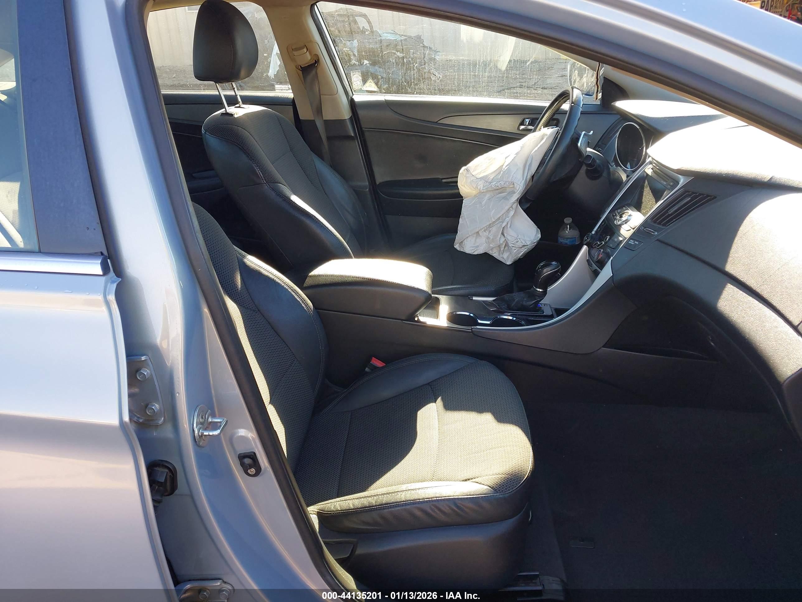 HYUNDAI SONATA image 5