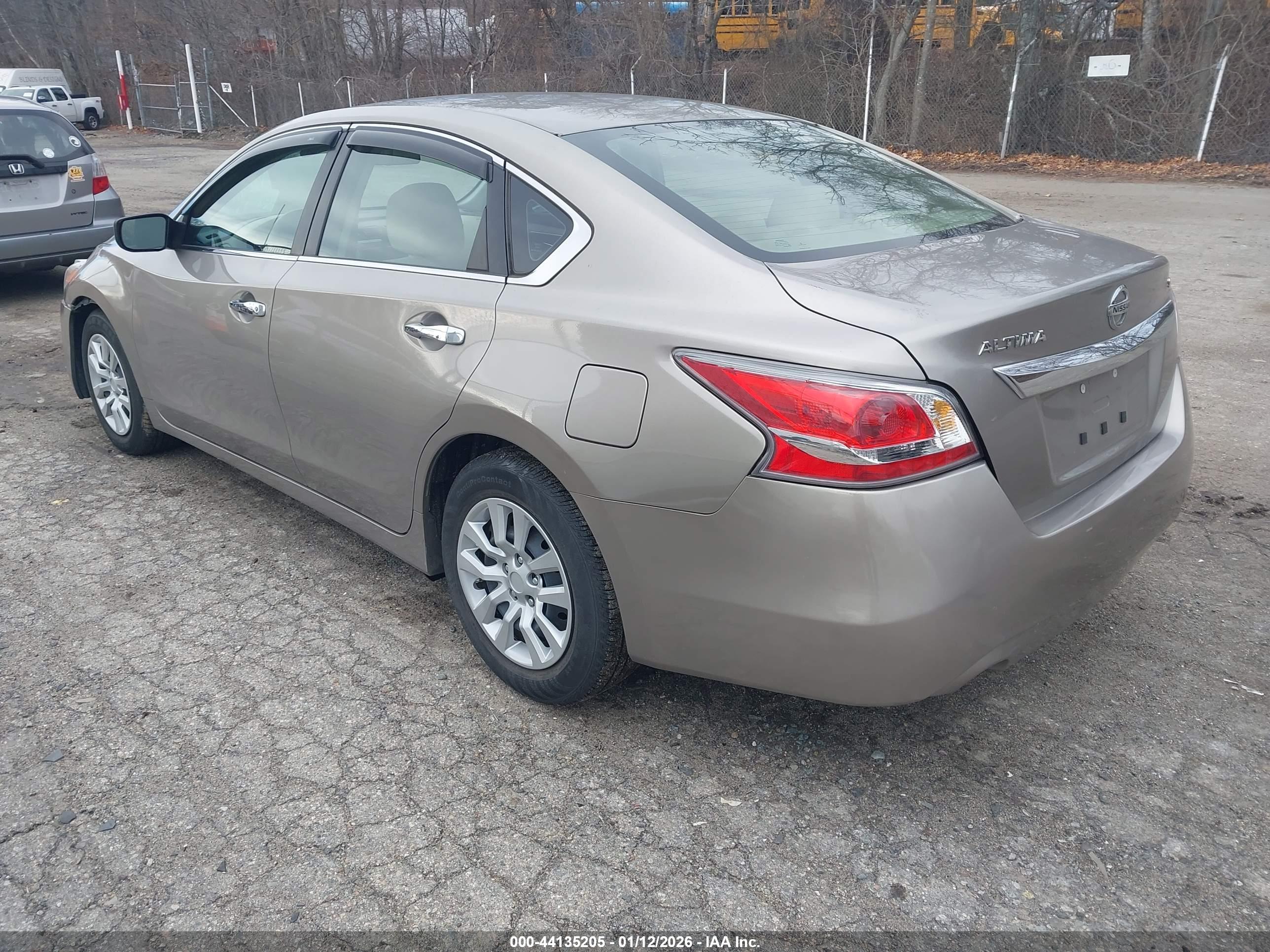 NISSAN ALTIMA image 3