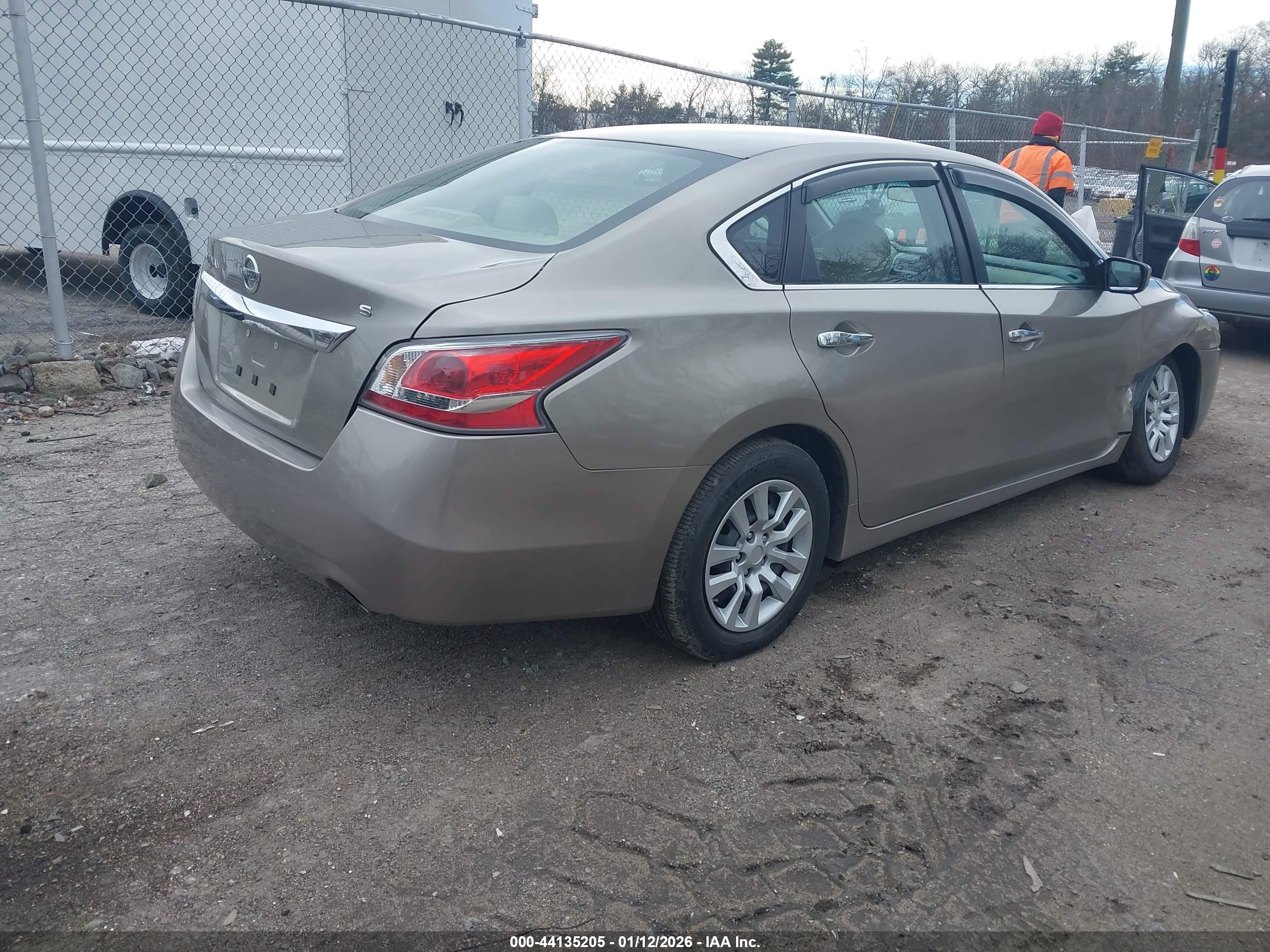 NISSAN ALTIMA image 4