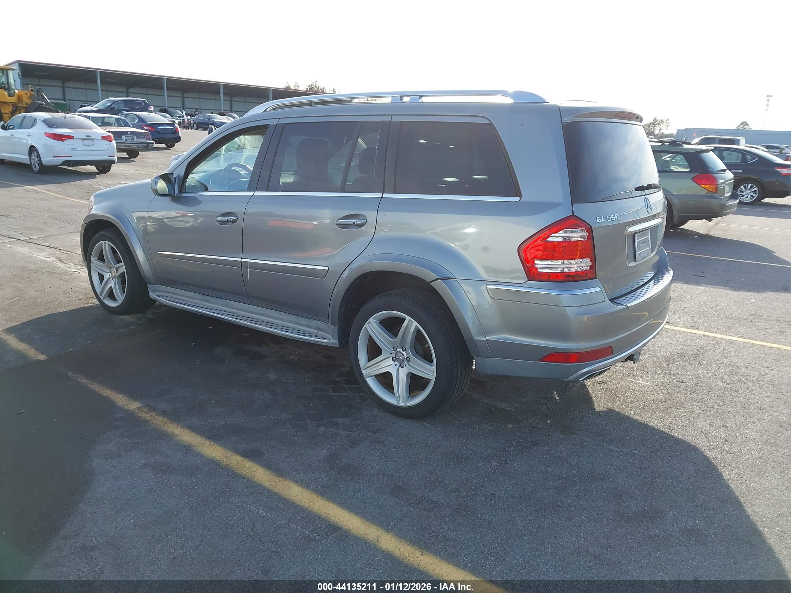 MERCEDES-BENZ GL image 3