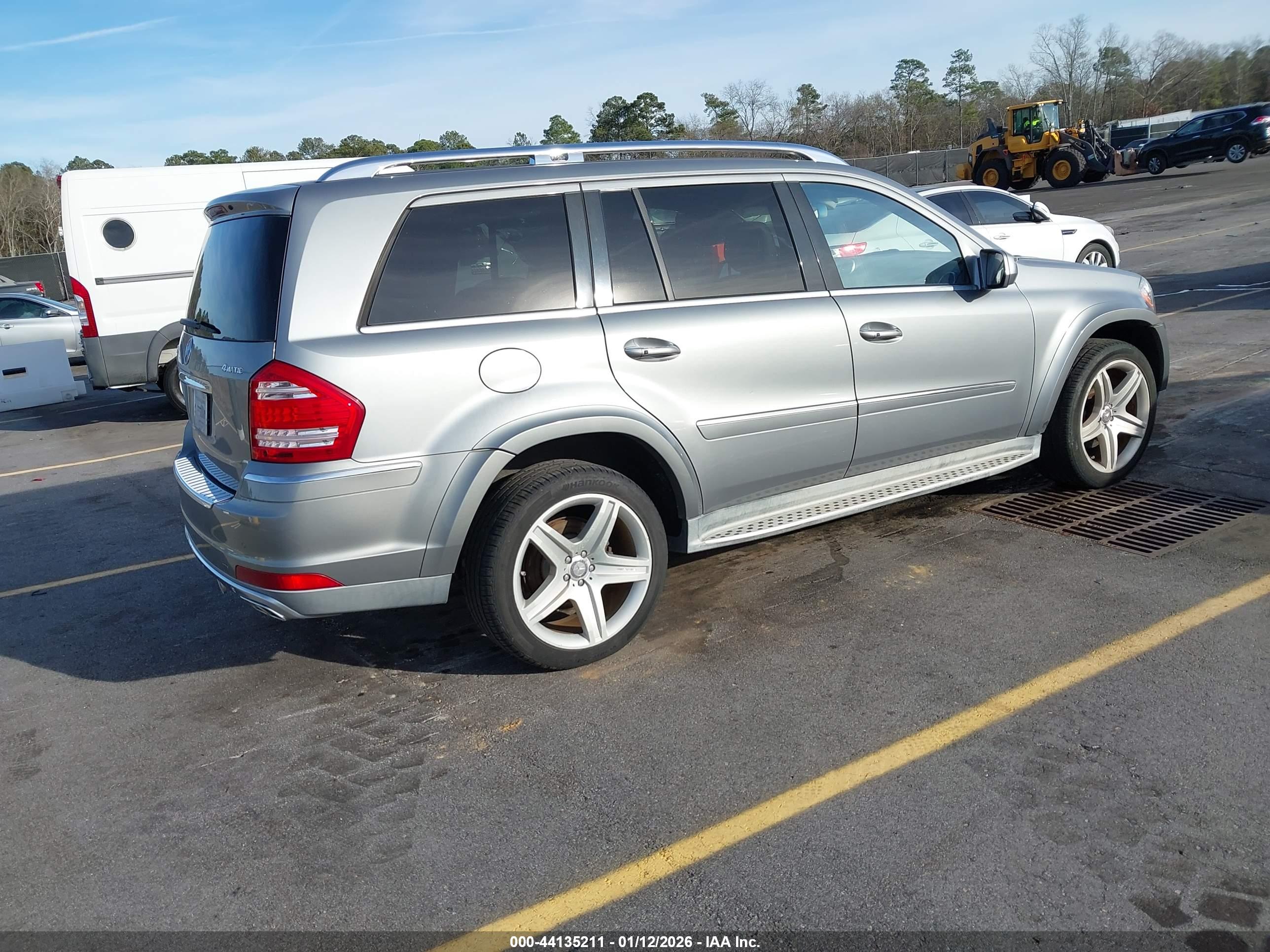 MERCEDES-BENZ GL image 4