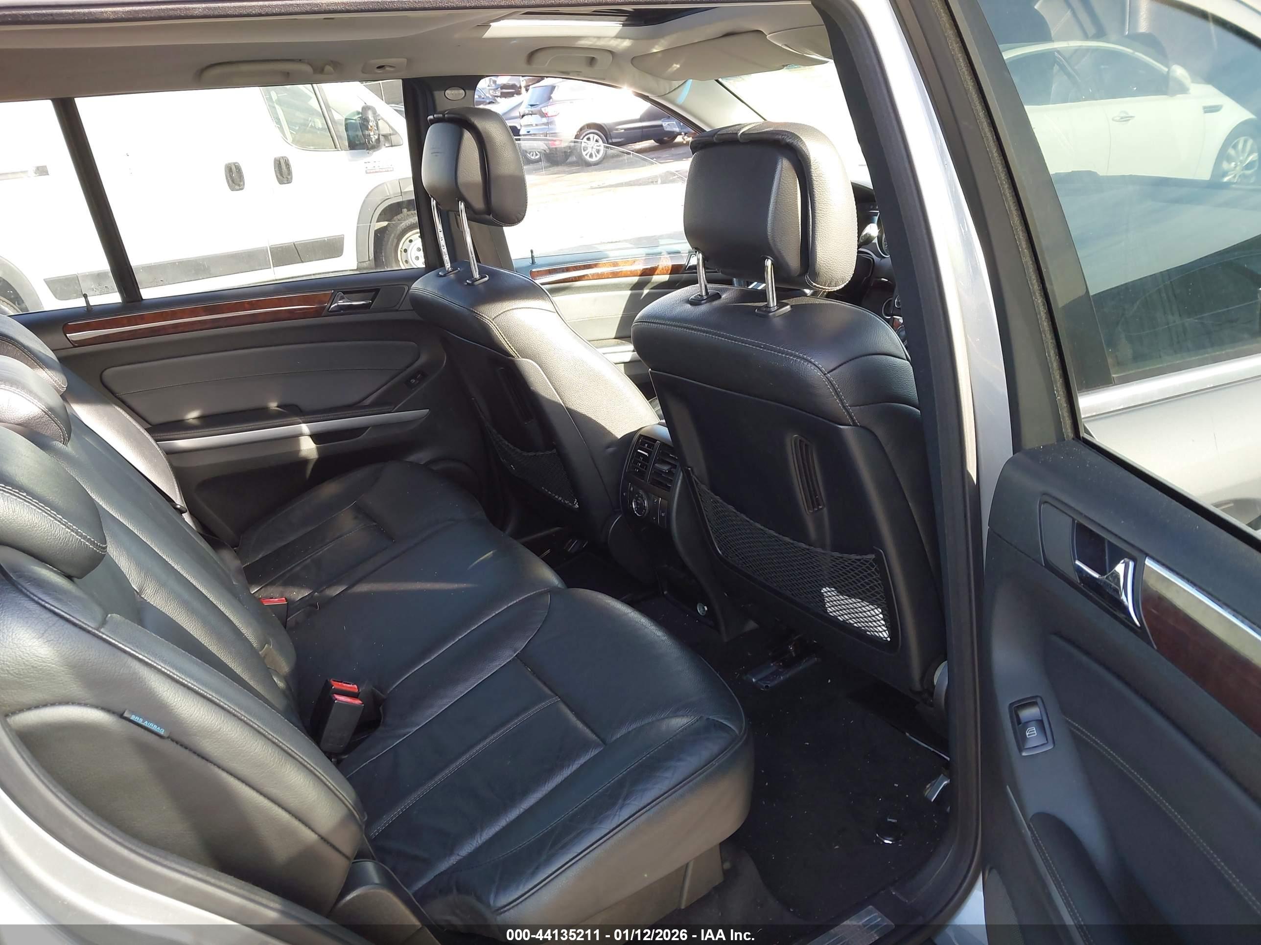 MERCEDES-BENZ GL image 8