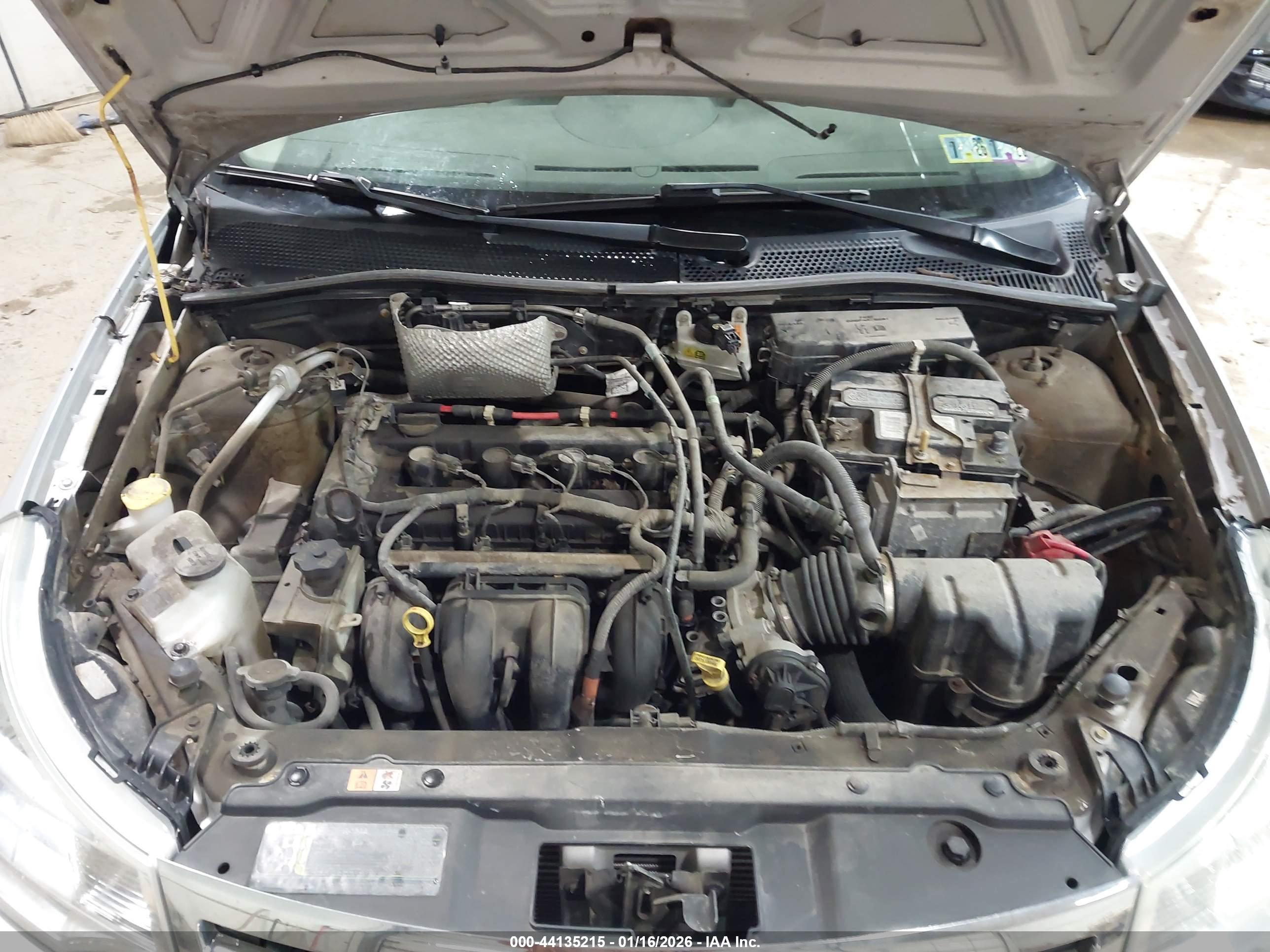 FORD FOCUS image 10