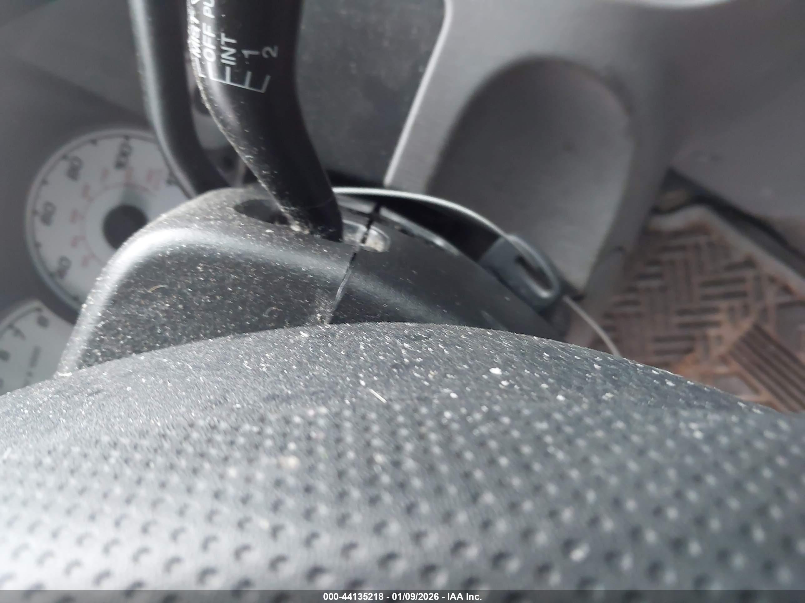 FORD ESCAPE image 11