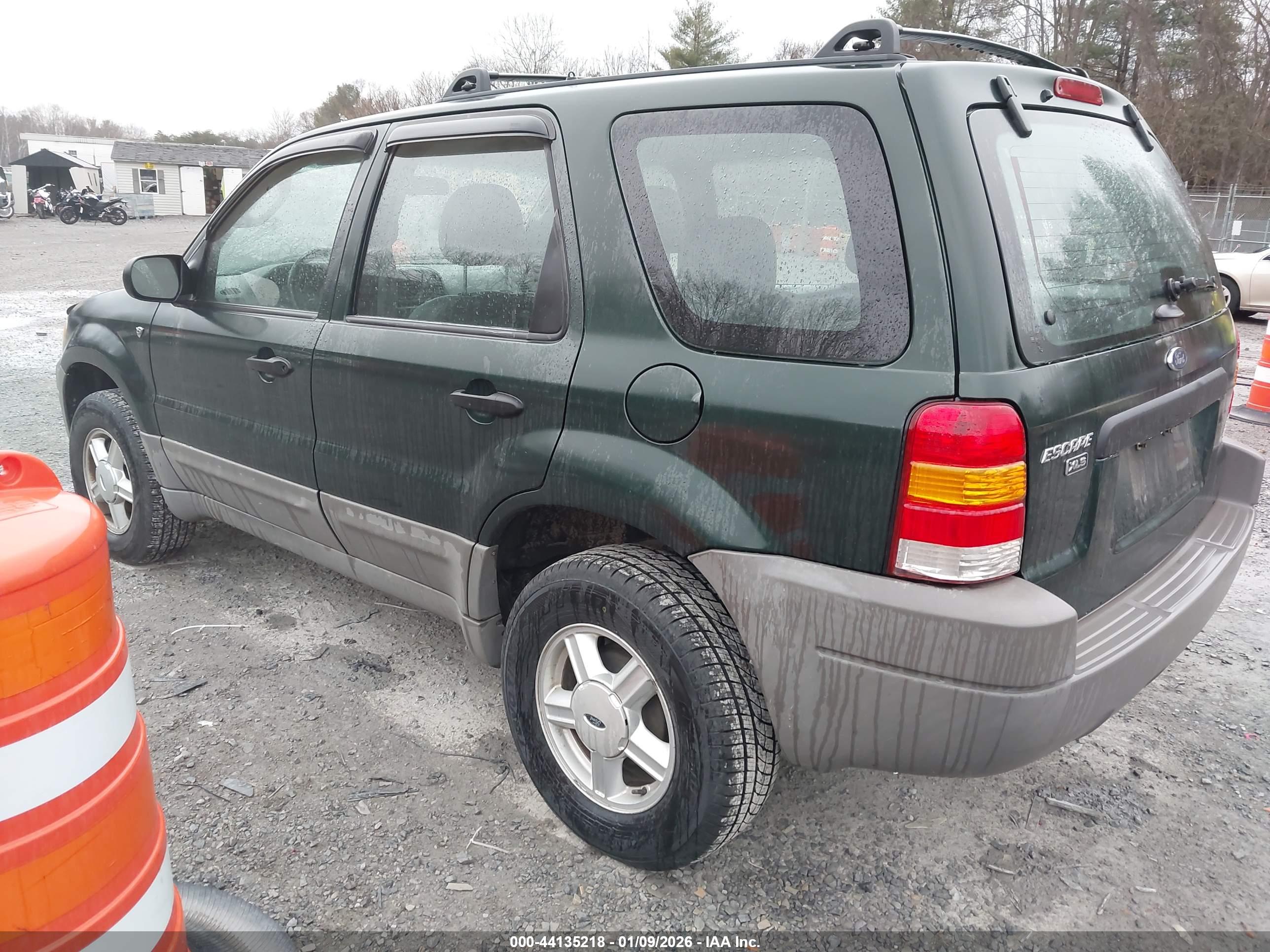 FORD ESCAPE image 3
