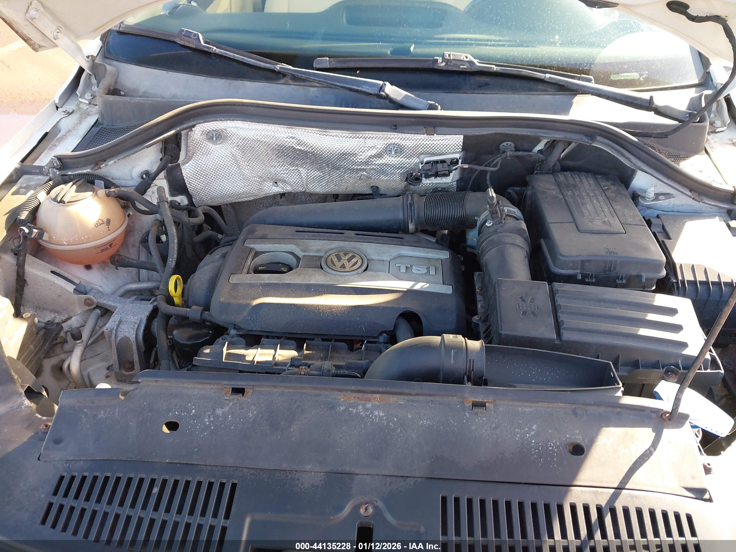 VOLKSWAGEN TIGUAN image 10