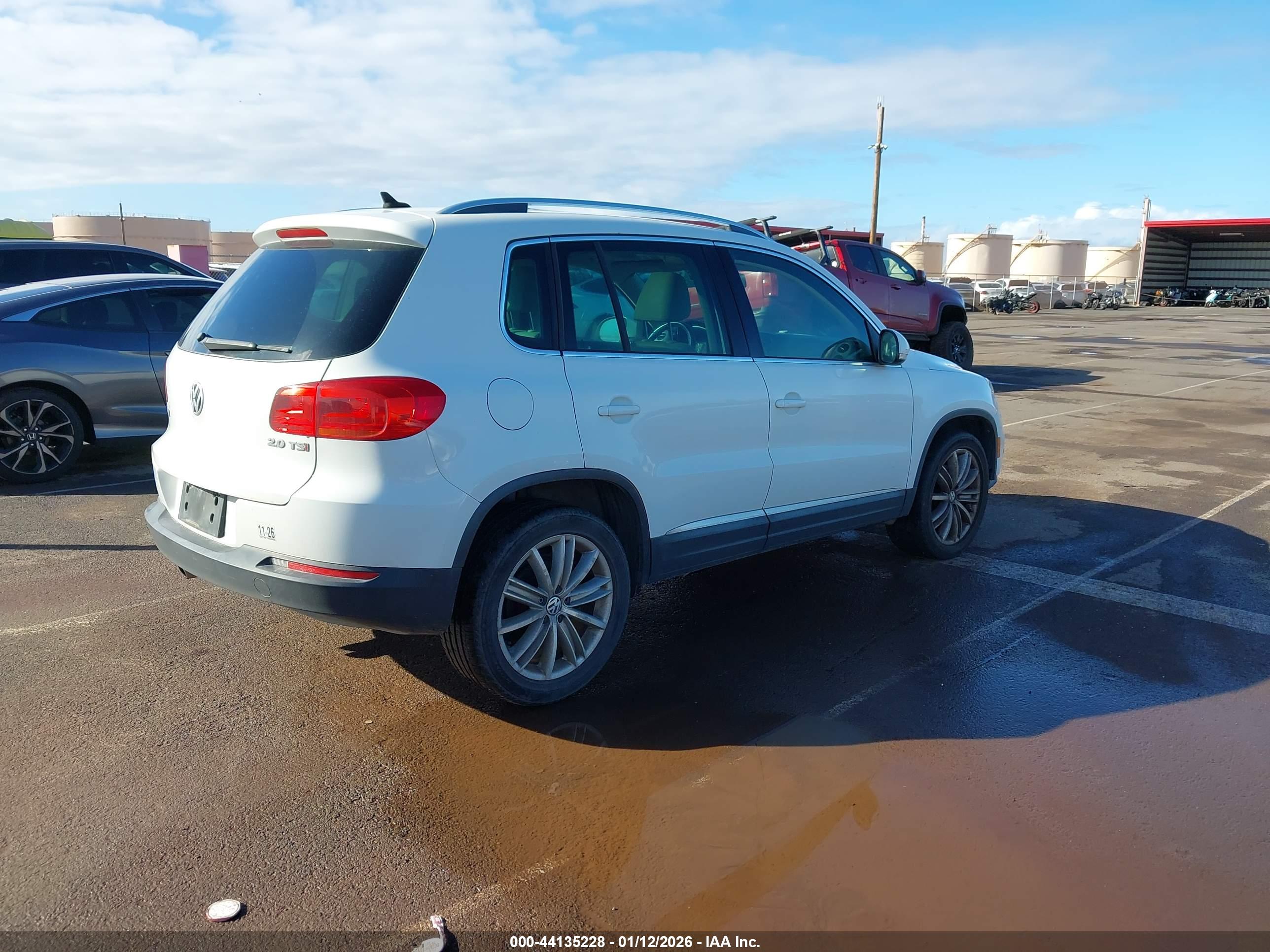 VOLKSWAGEN TIGUAN image 4
