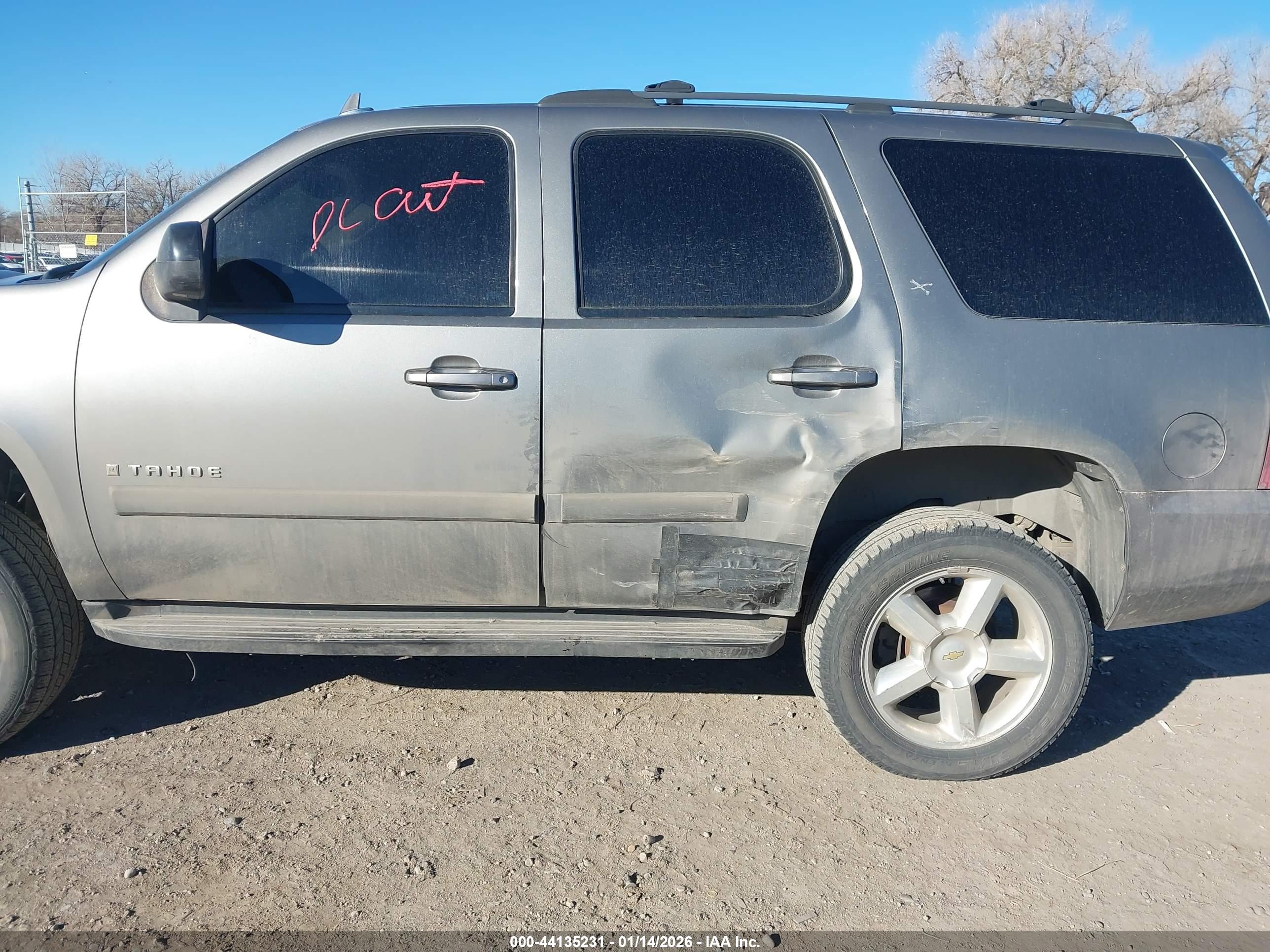 CHEVROLET TAHOE image 6