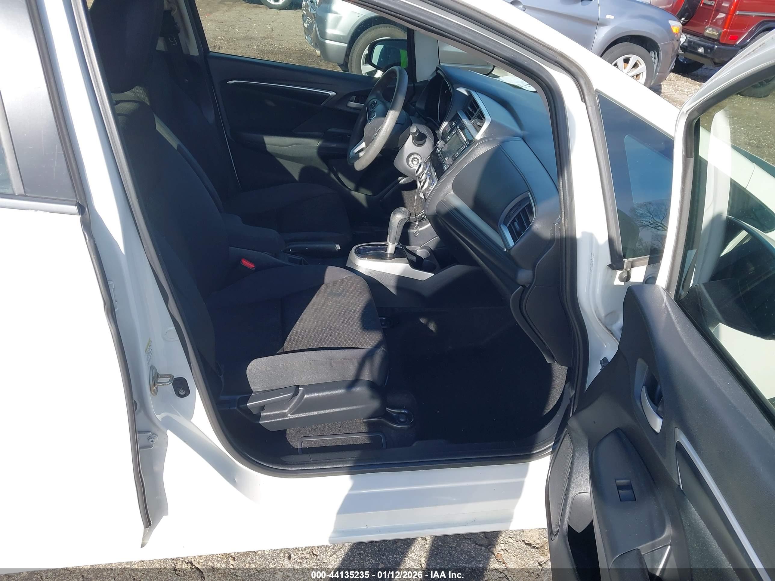 HONDA FIT image 5