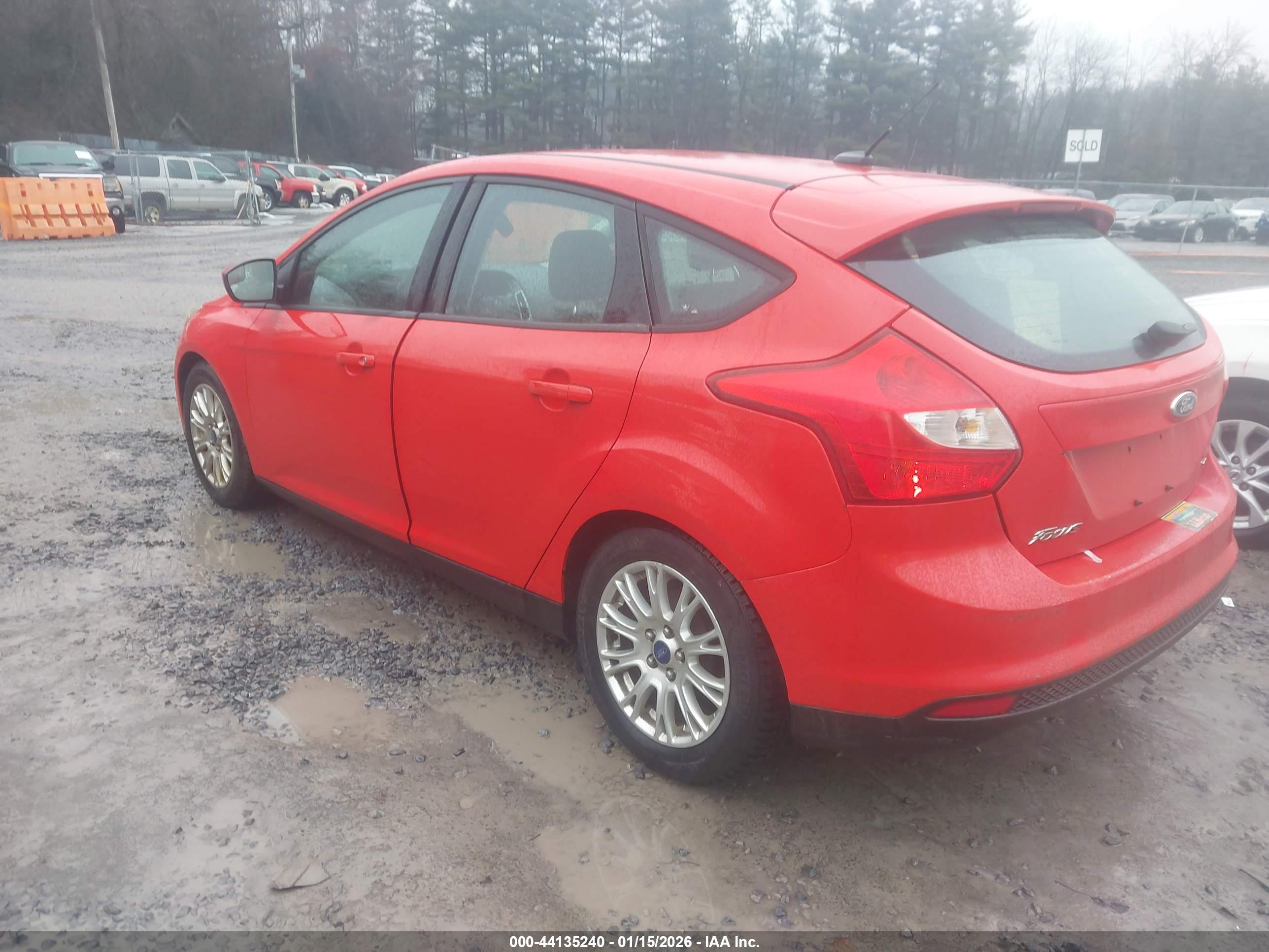FORD FOCUS image 3