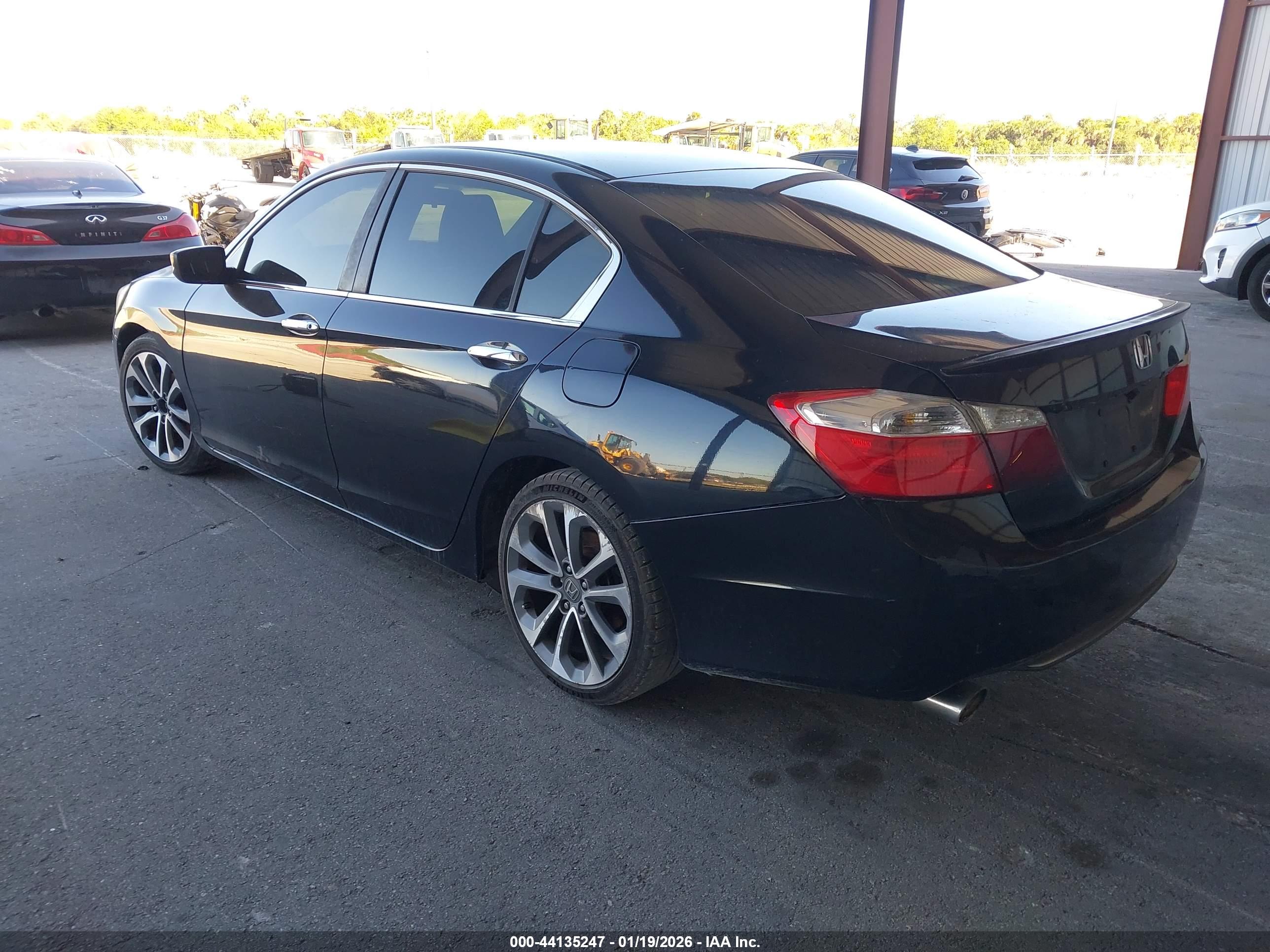 HONDA ACCORD image 3