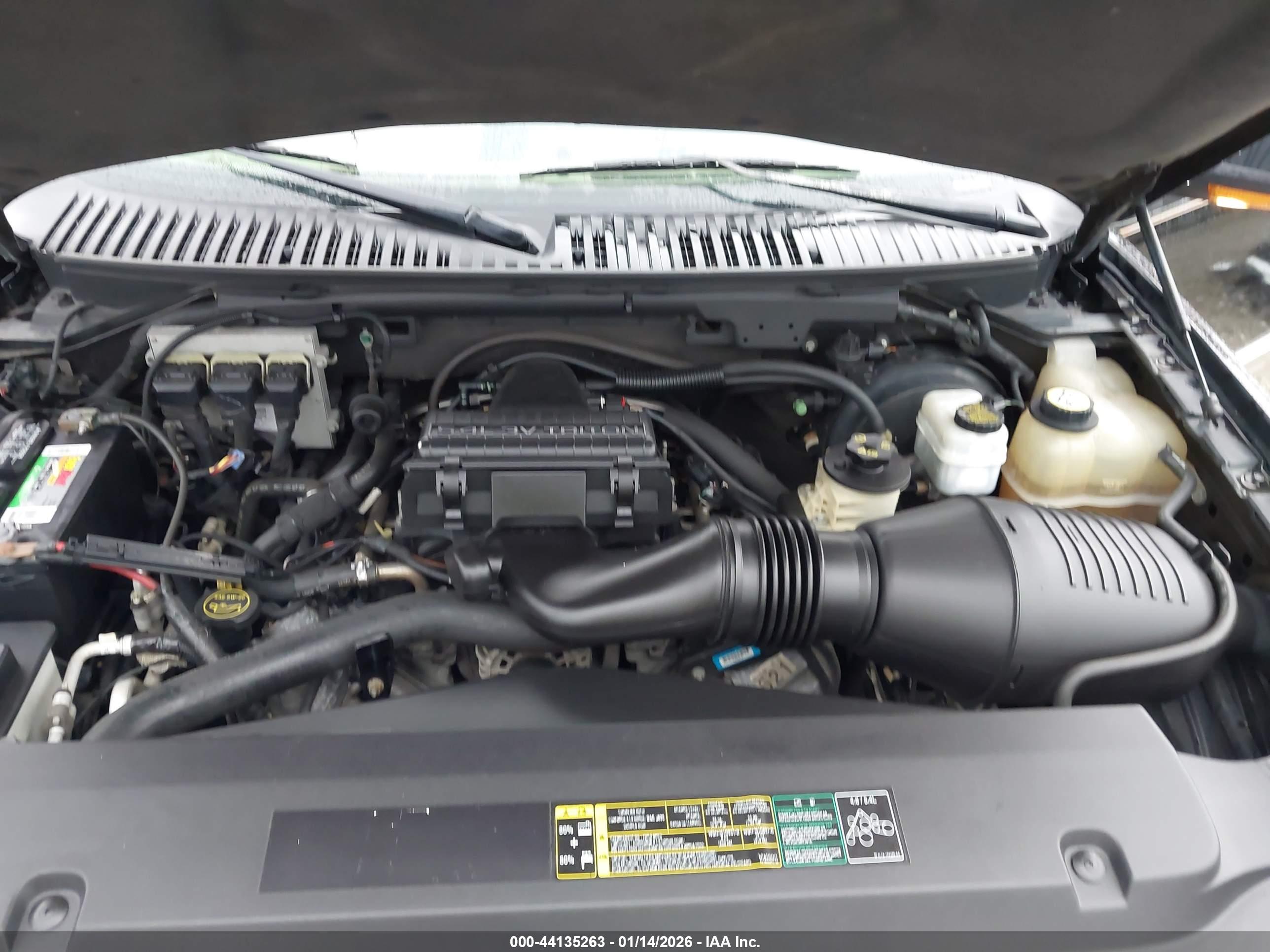 FORD EXPEDITION image 10